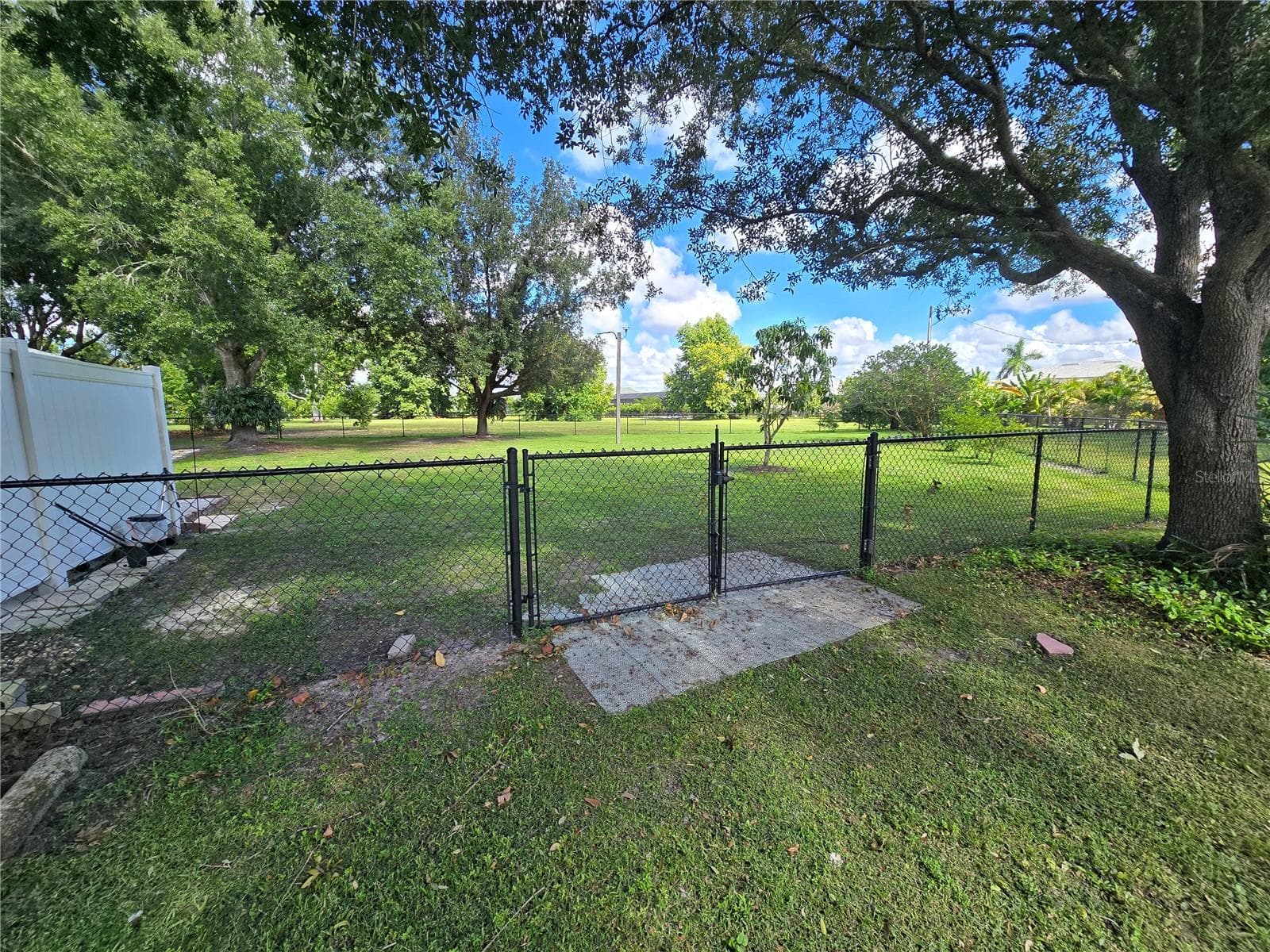 Single Family Residence at 25181 ESMERALDA CT, PUNTA GORDA, photo 23 of 36