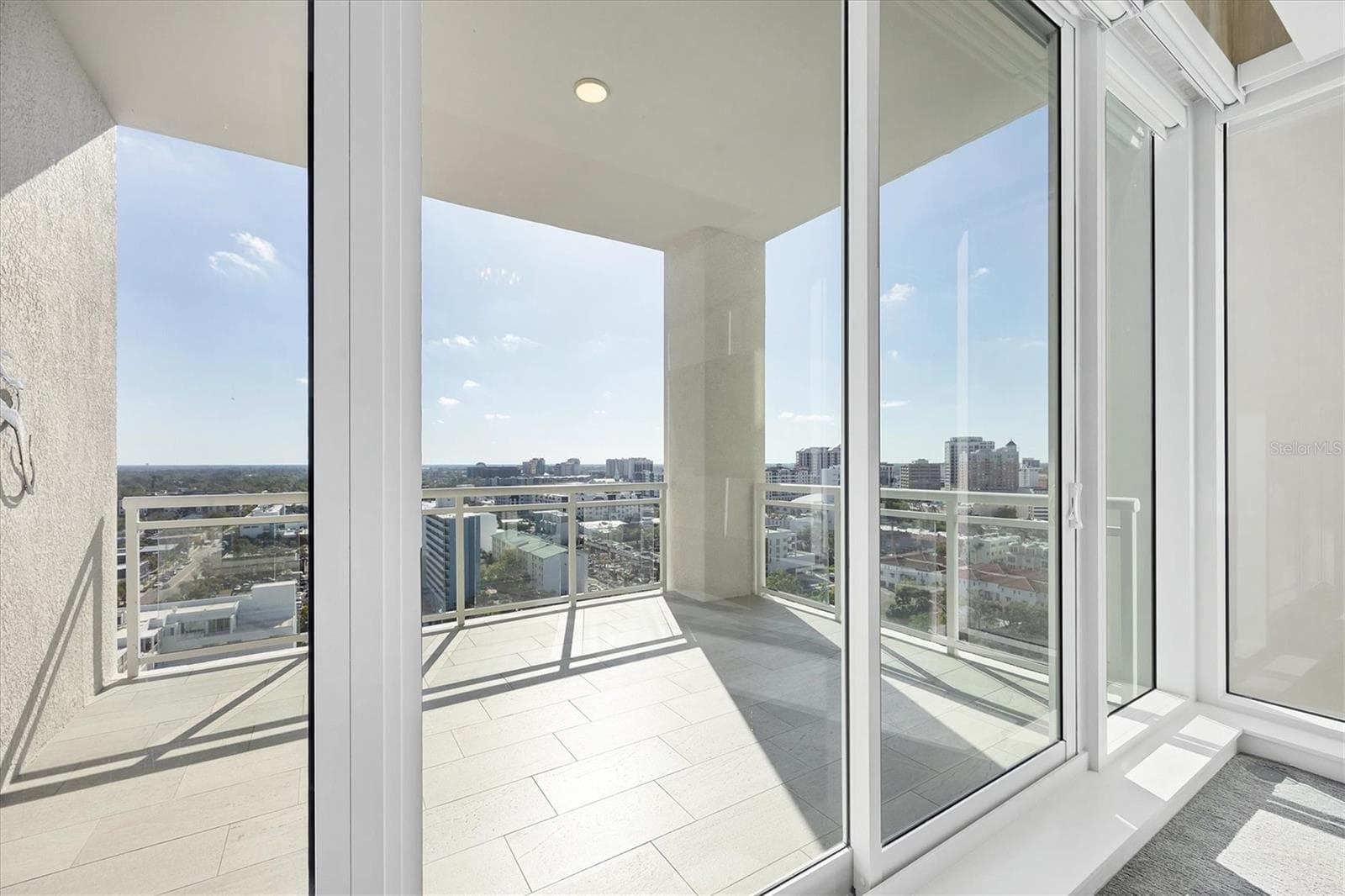 Condominium at 540 N TAMIAMI TRL #1503, SARASOTA, photo 33 of 78