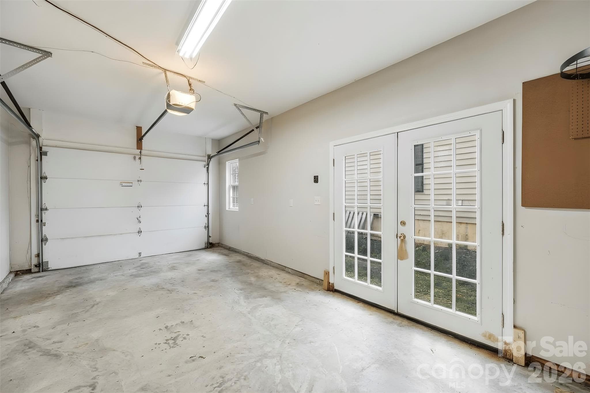 Unit B garage (11'1" x 24'1"). - 220 Armour Street, Davidson