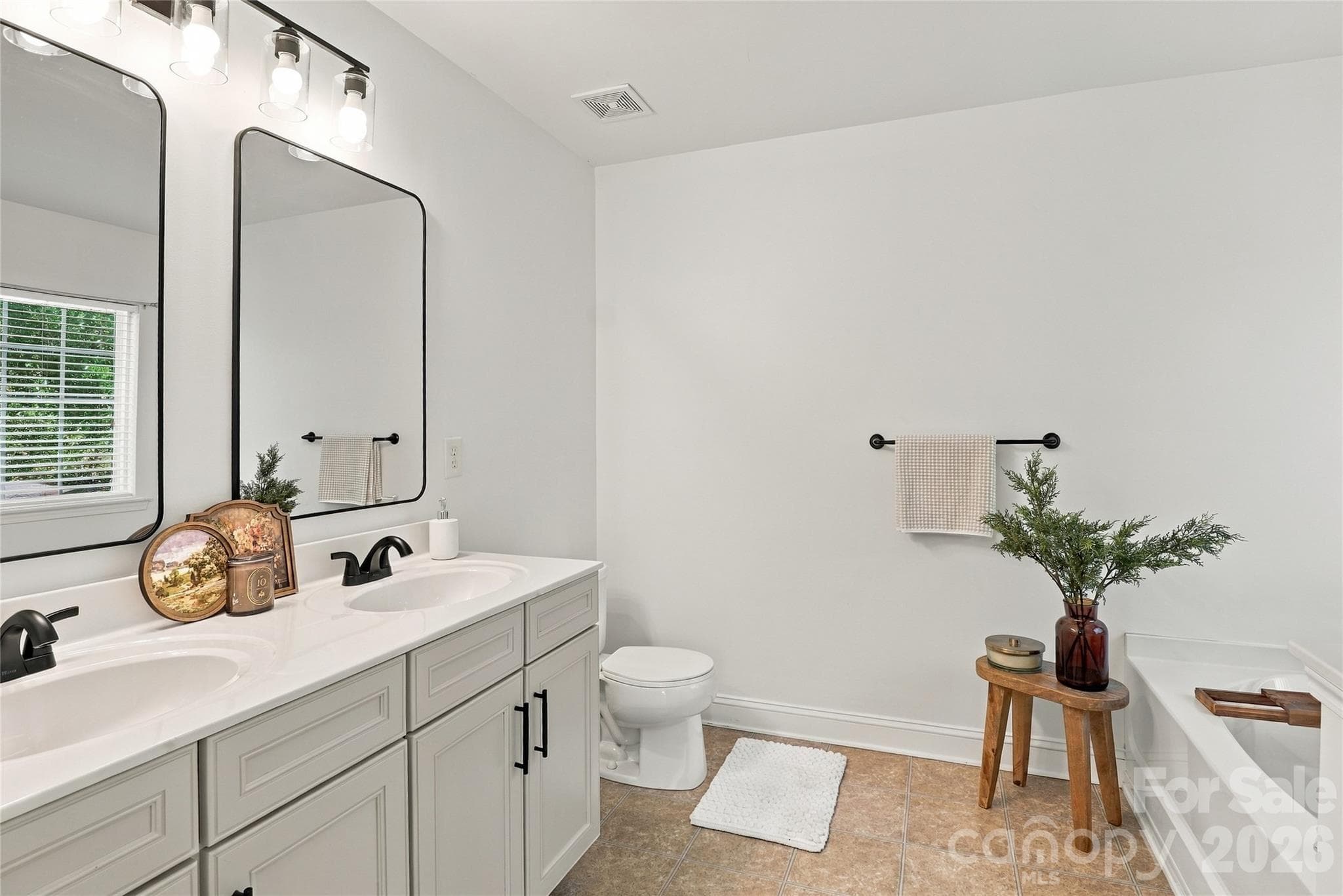 Townhouse at 230 River Clay Road, Fort Mill, photo 25 of 37