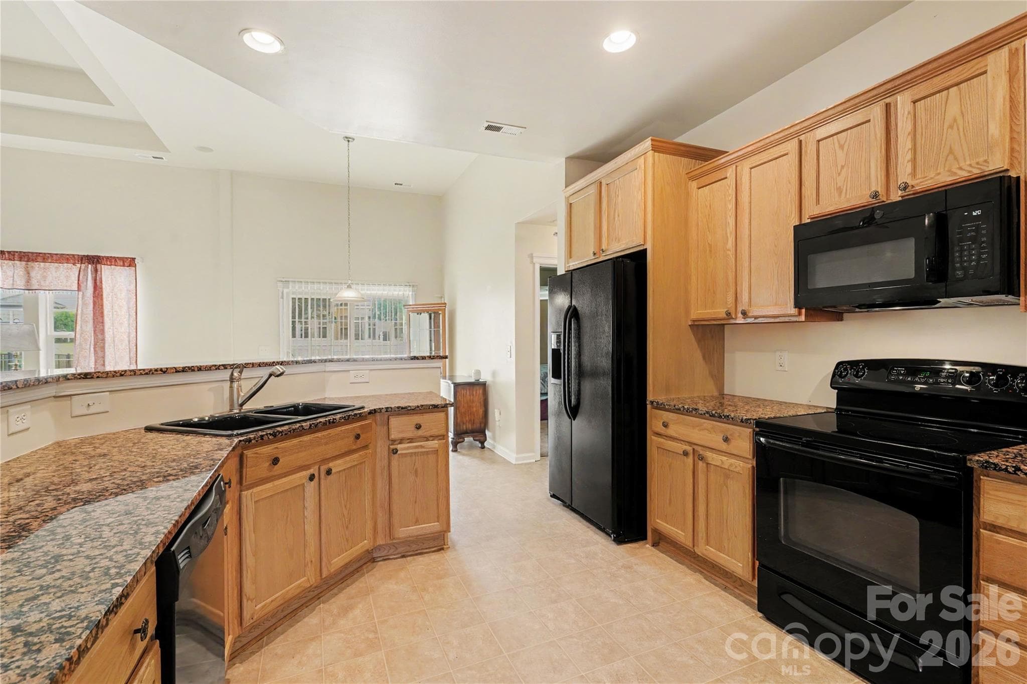 Single Family Residence at 4606 Triumph Drive SW, Concord, photo 9 of 29