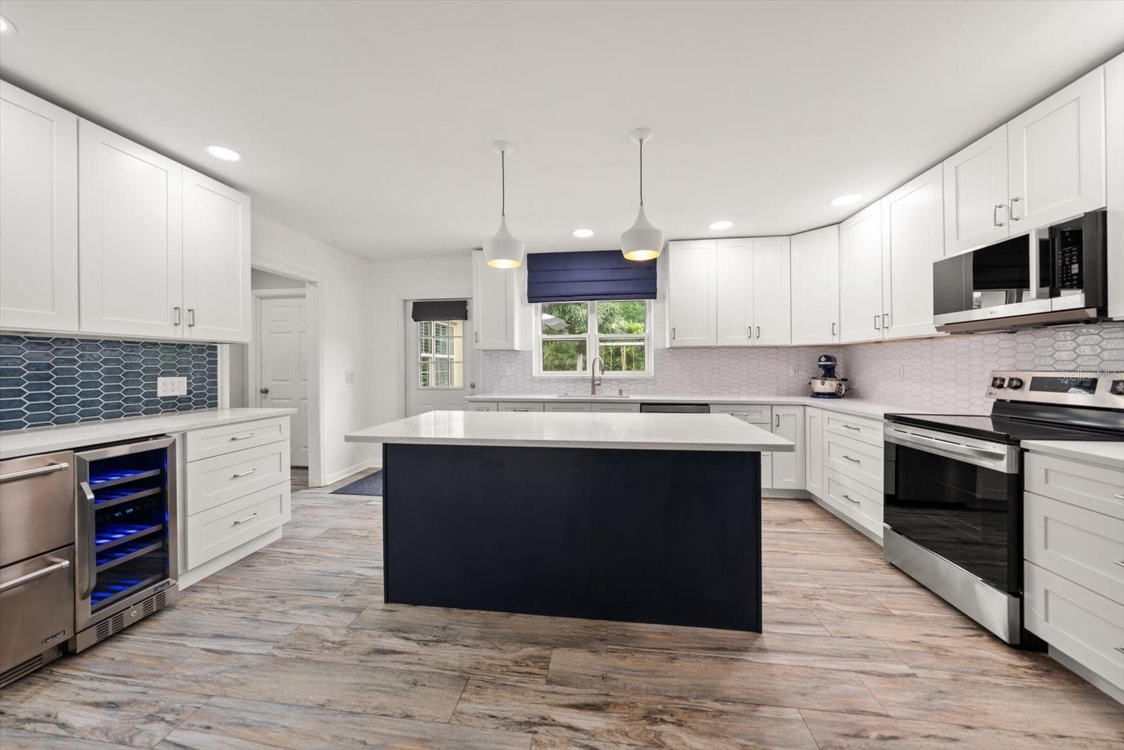 Single Family Residence at 220 UNION ST, DUNEDIN, photo 9 of 26