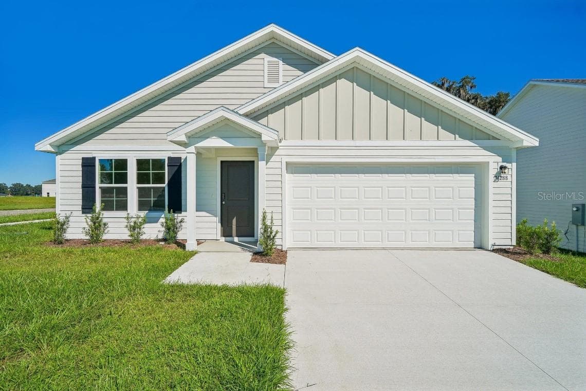 Single Family Residence at 14288 NW 162ND PL, ALACHUA, photo 2 of 24