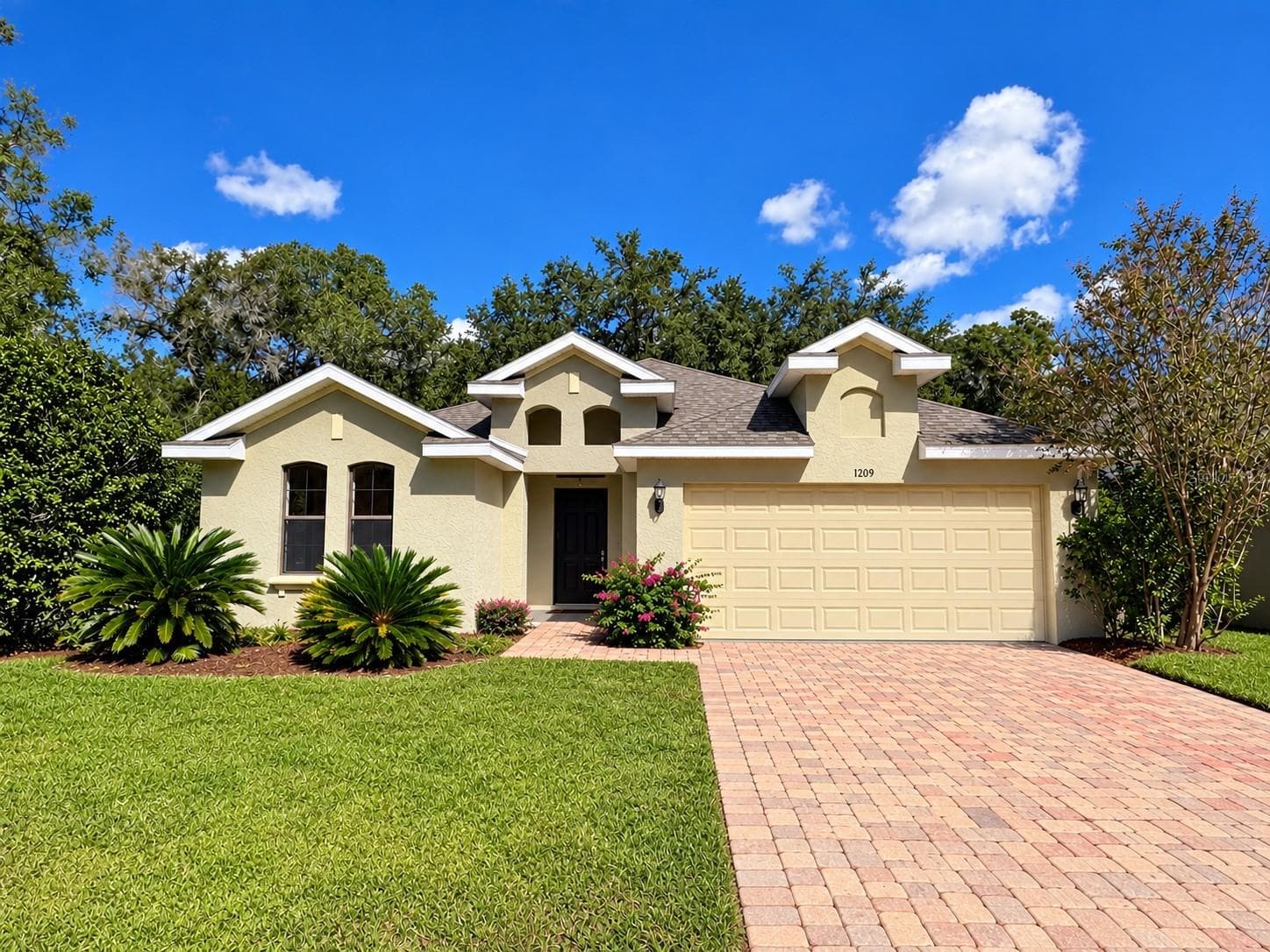 1209 BRAMLEY LN