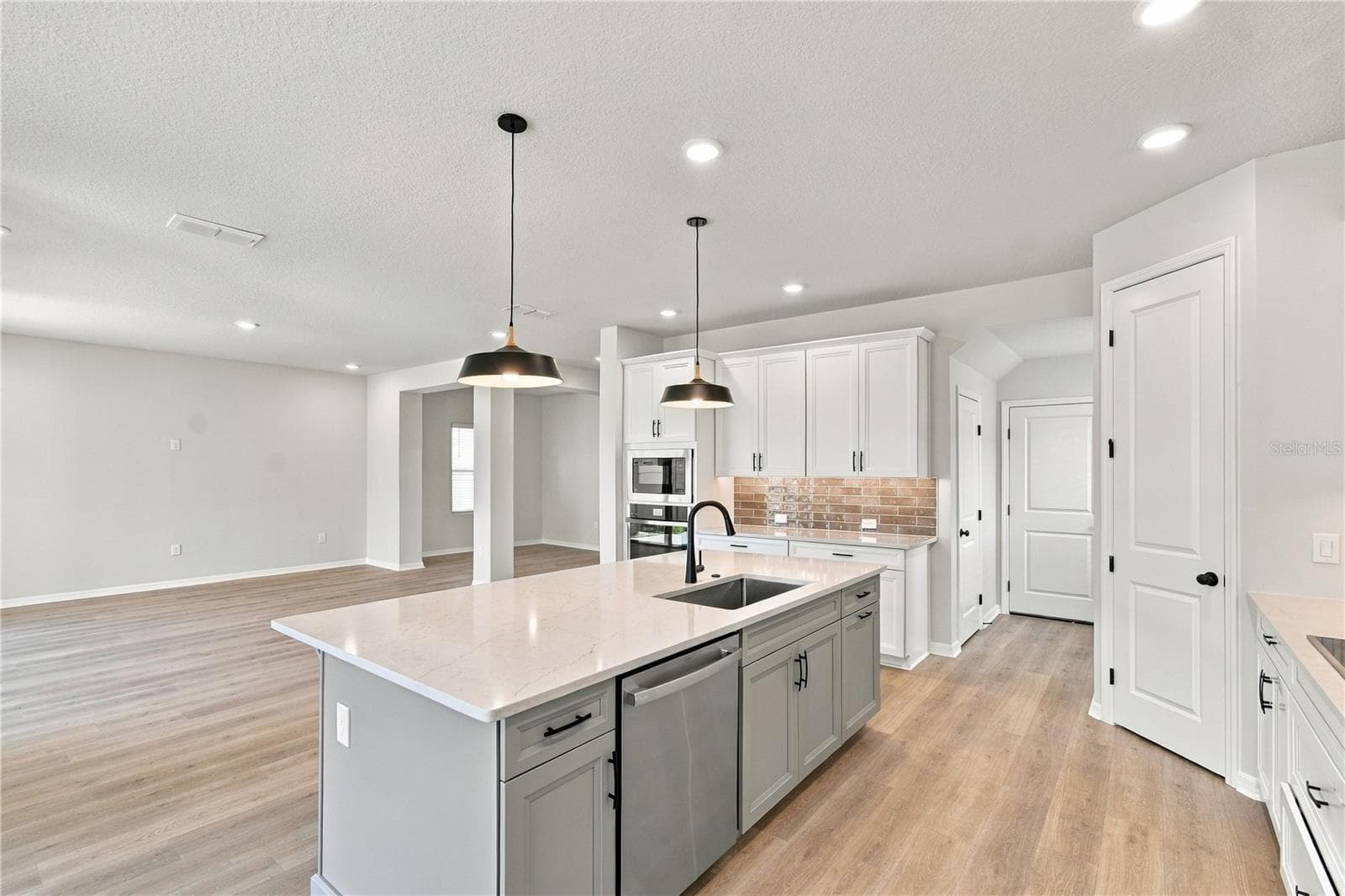 Kitchen - 5831 NATIVE OAK ST, MOUNT DORA