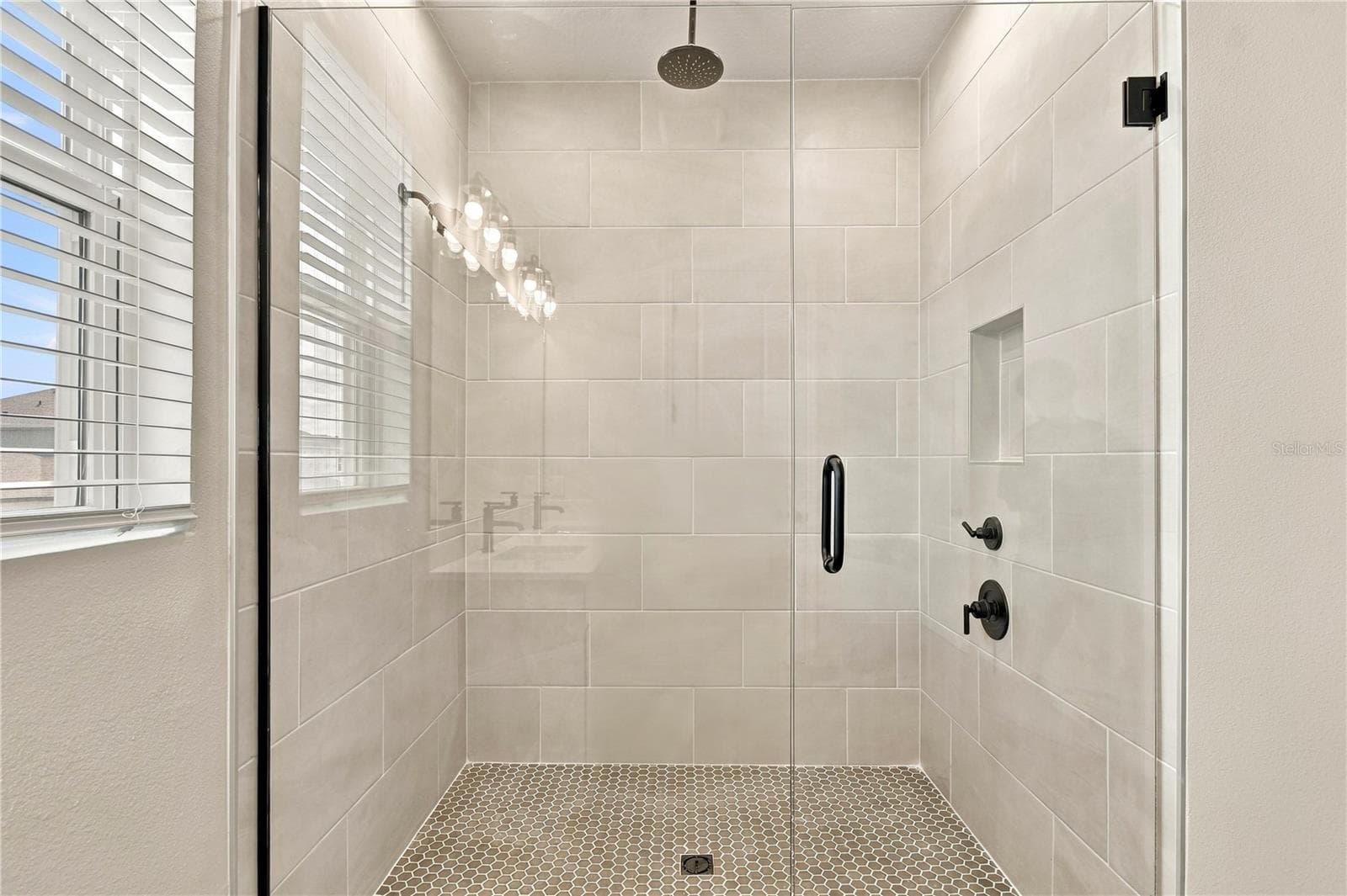 Owner's Bath - 5831 NATIVE OAK ST, MOUNT DORA