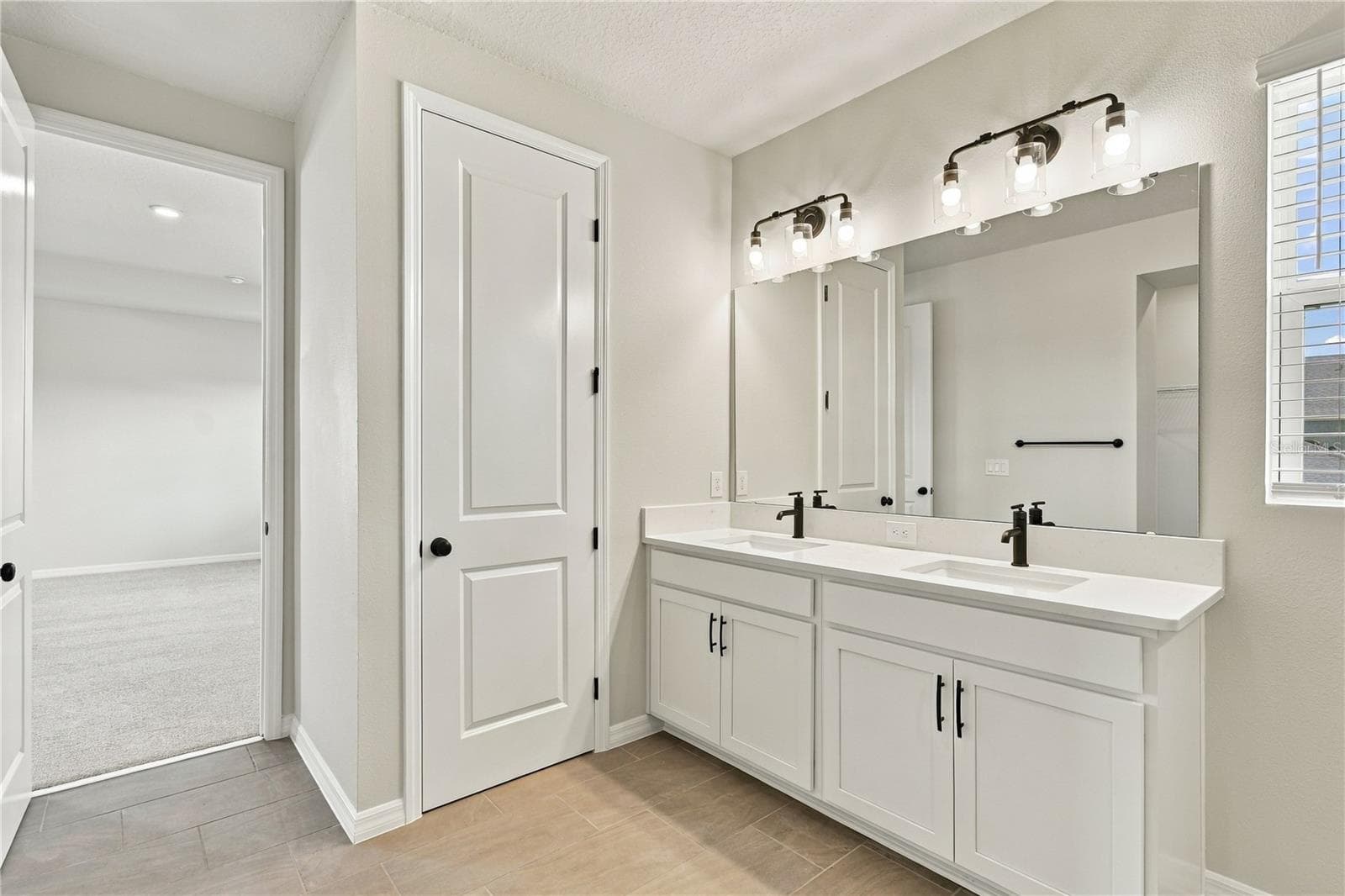 Owner's Bath - 5831 NATIVE OAK ST, MOUNT DORA