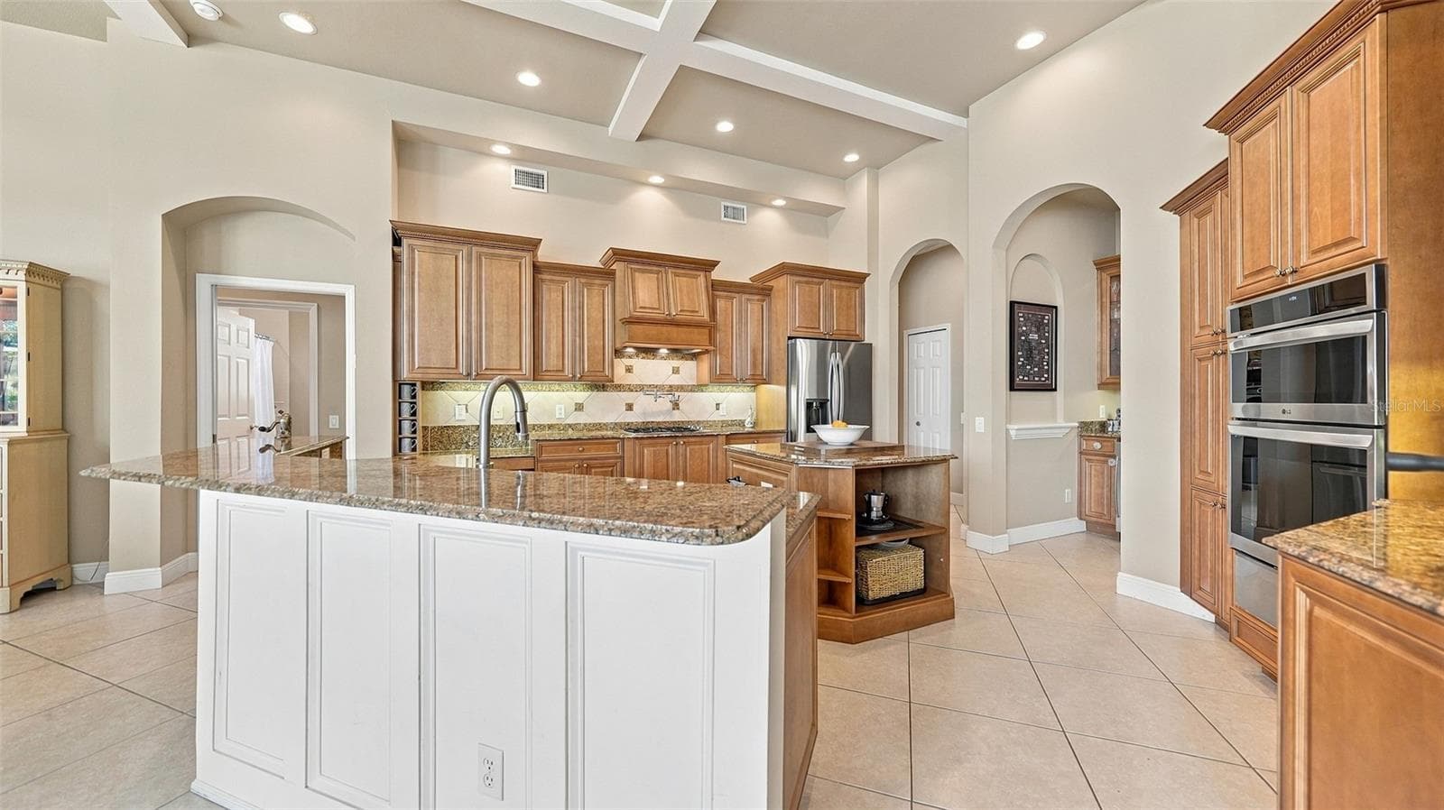 Single Family Residence at 7325 CHATSWORTH CT, UNIVERSITY PARK, photo 10 of 70