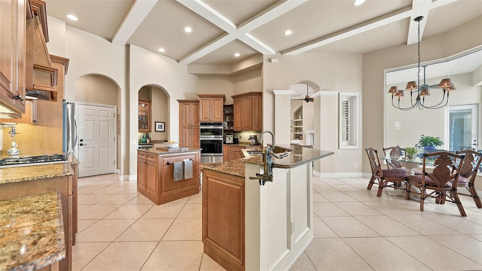Single Family Residence at 7325 CHATSWORTH CT, UNIVERSITY PARK, photo 11 of 70