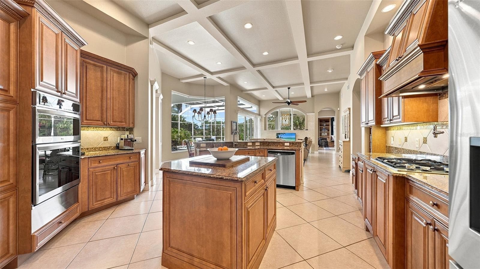 Single Family Residence at 7325 CHATSWORTH CT, UNIVERSITY PARK, photo 14 of 70