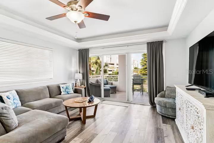 Living room - 100 BAYSIDE DR #101, CLEARWATER
