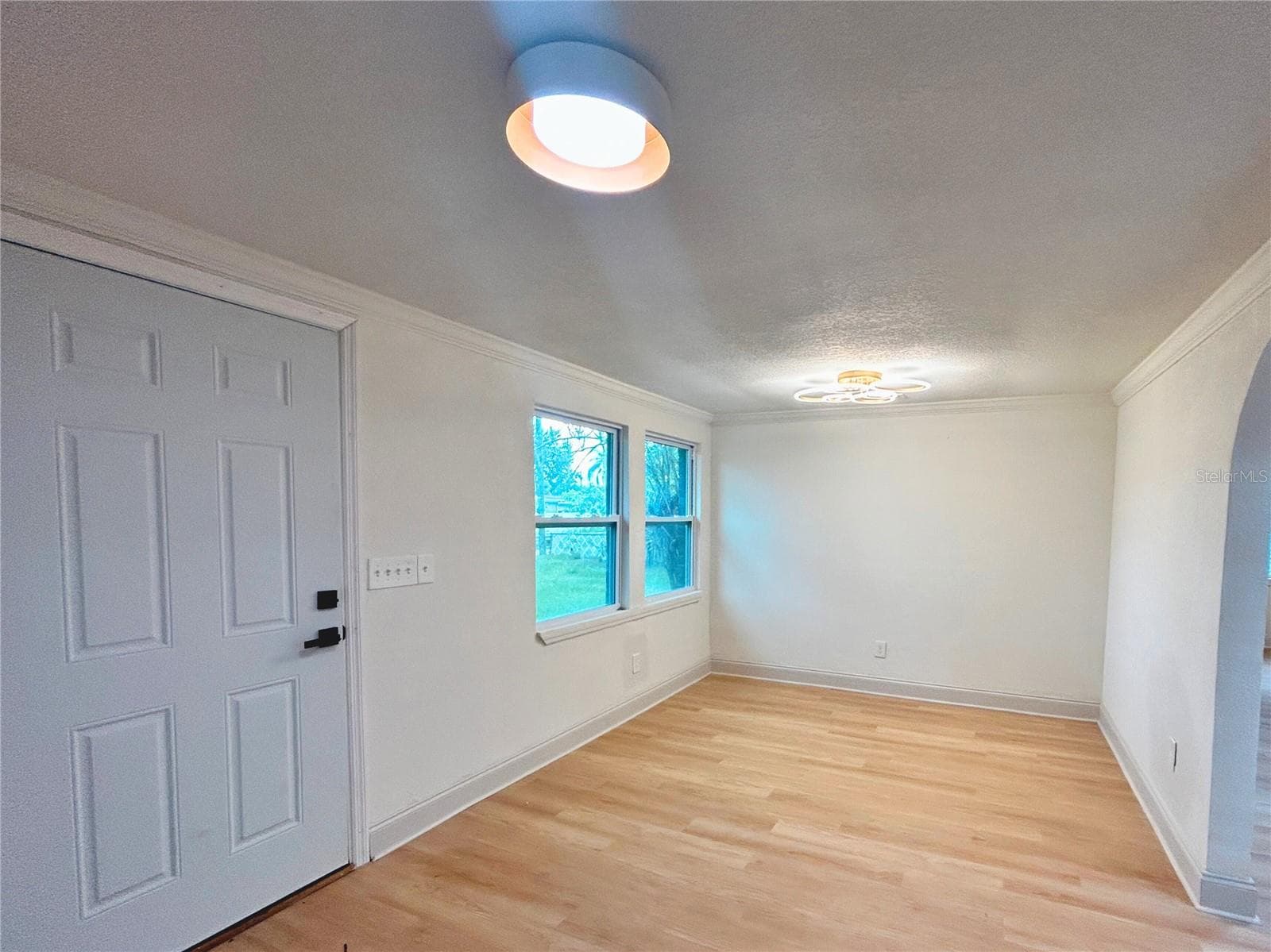 Single Family Residence at 6215 58TH AVE N, ST PETERSBURG, photo 2 of 17