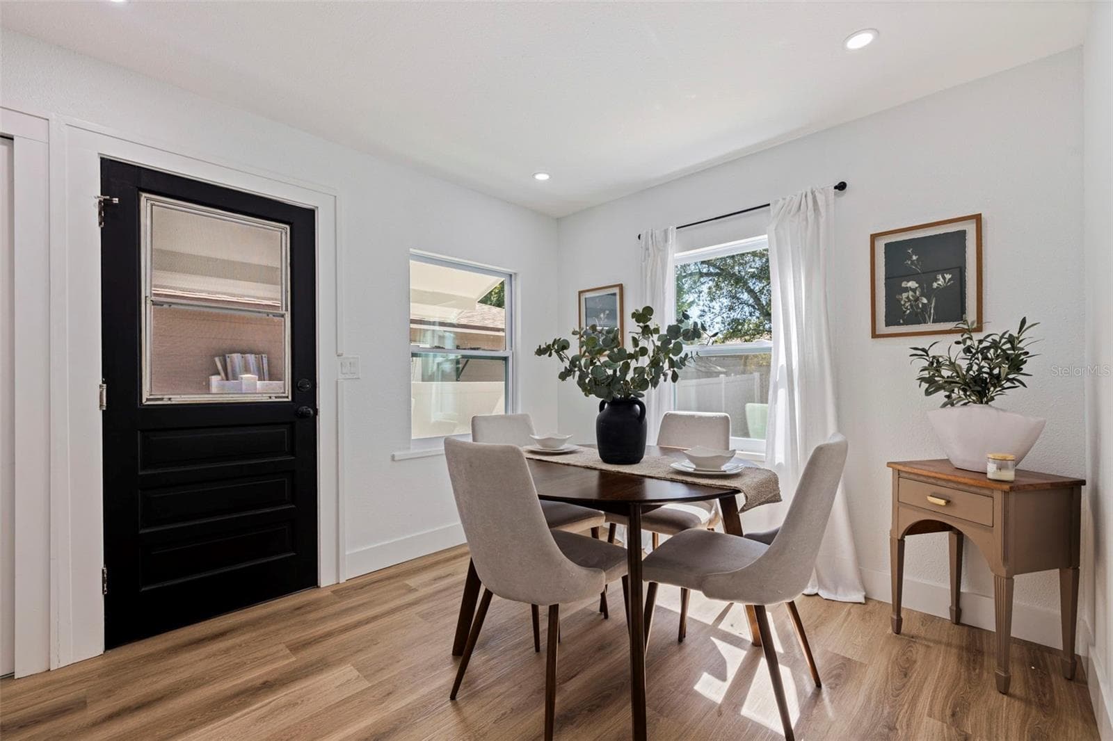 Single Family Residence at 4910 ROSEDALE PL N, ST PETERSBURG, photo 12 of 28