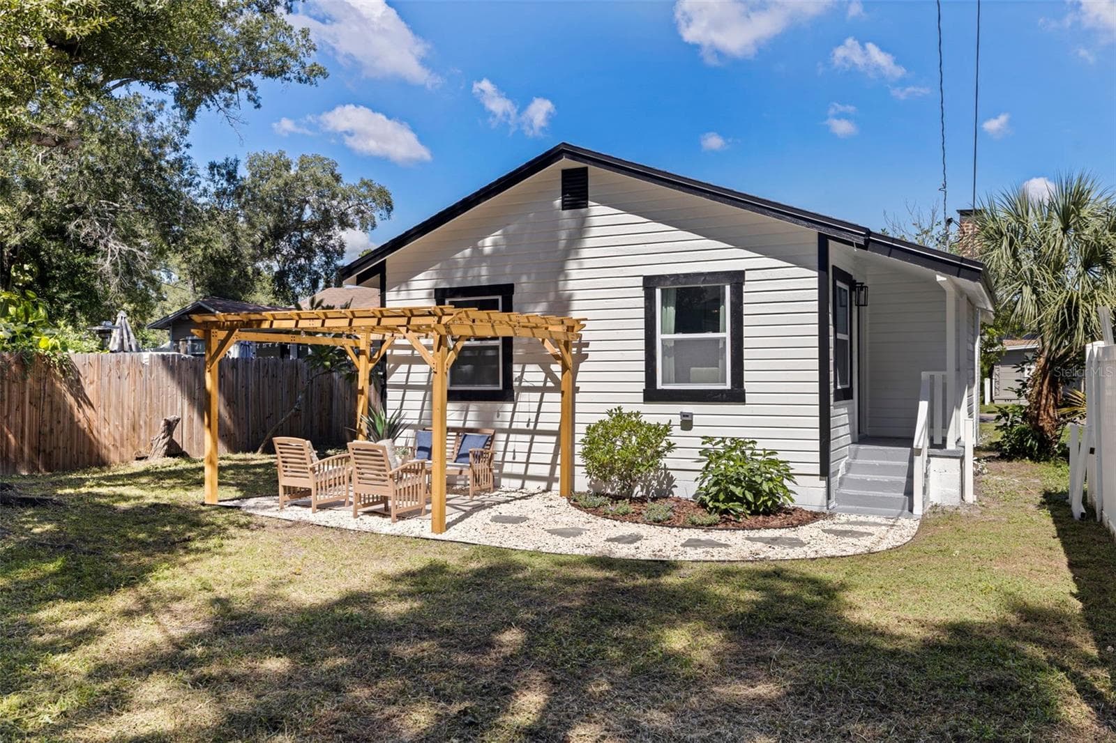 Single Family Residence at 4910 ROSEDALE PL N, ST PETERSBURG, photo 23 of 28