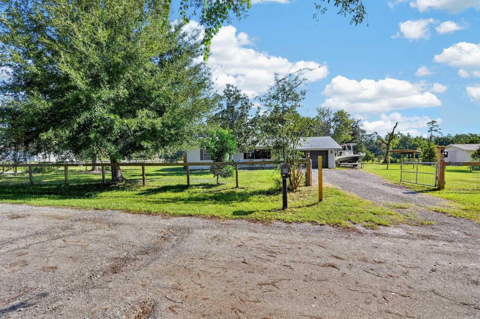 Single Family Residence at 100 OLD SPANISH BLUFF RD, EAST PALATKA, photo 42 of 43
