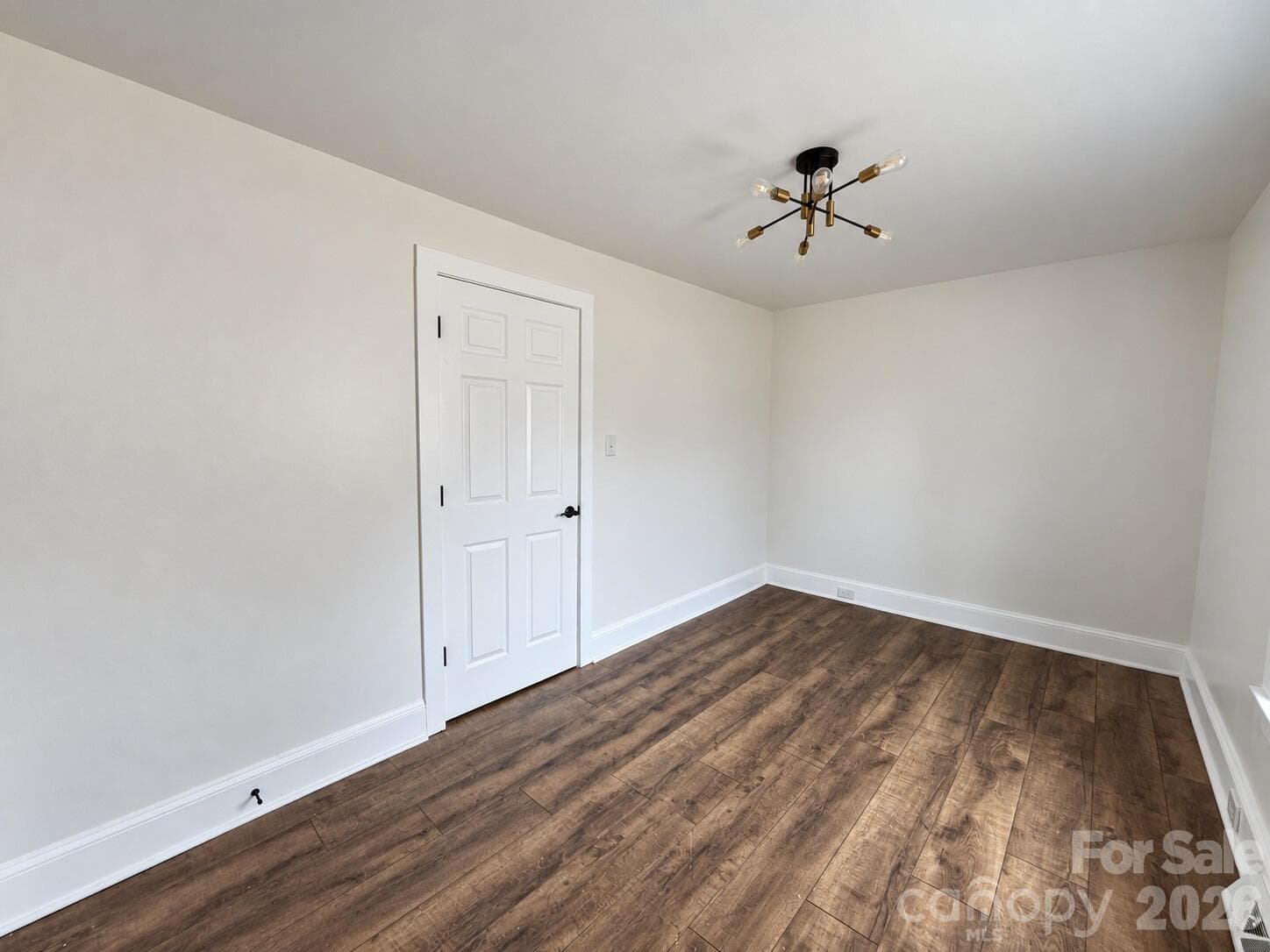 Single Family Residence at 905 Gantt Street, Kings Mountain, photo 4 of 13