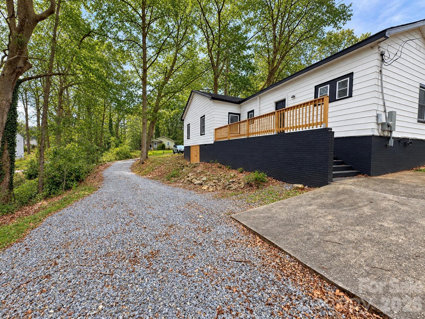 Single Family Residence at 905 Gantt Street, Kings Mountain, photo 12 of 13