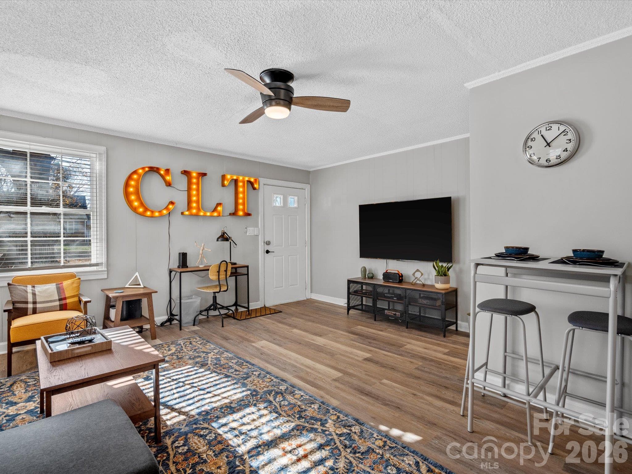 Single Family Residence at 1136 Mona Drive, Charlotte, photo 6 of 26
