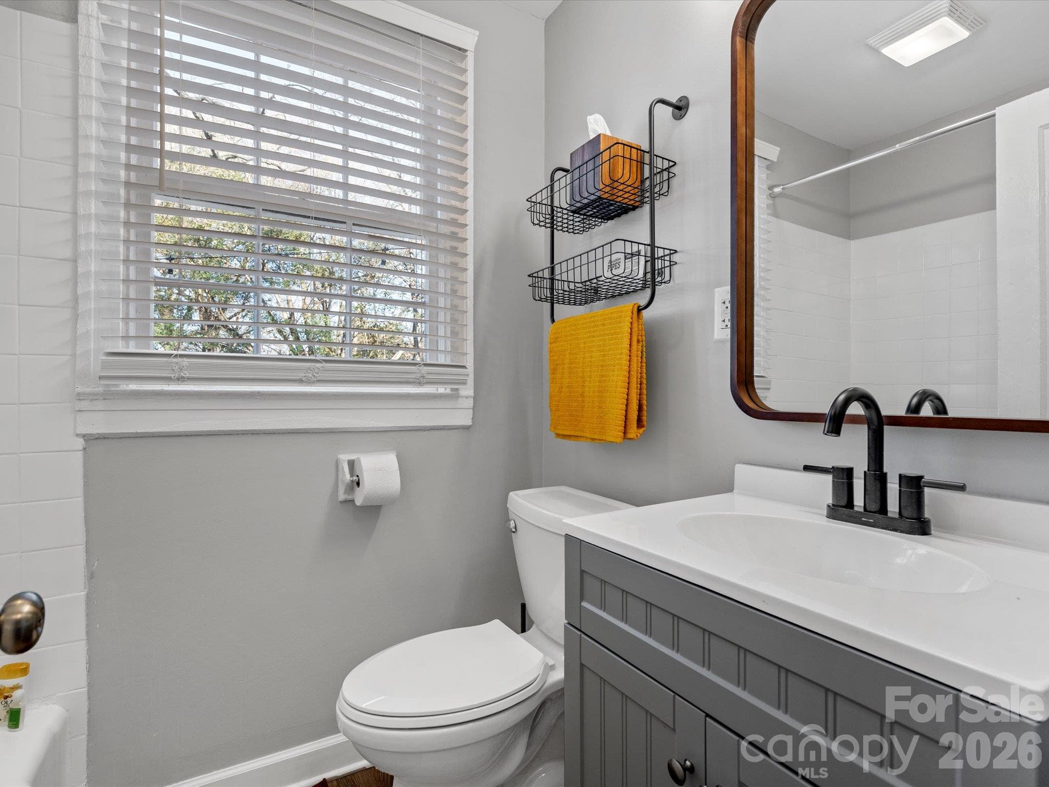 Single Family Residence at 1136 Mona Drive, Charlotte, photo 17 of 26