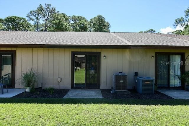 Back patio area - 54 FOREST RD #54, FLAGLER BEACH