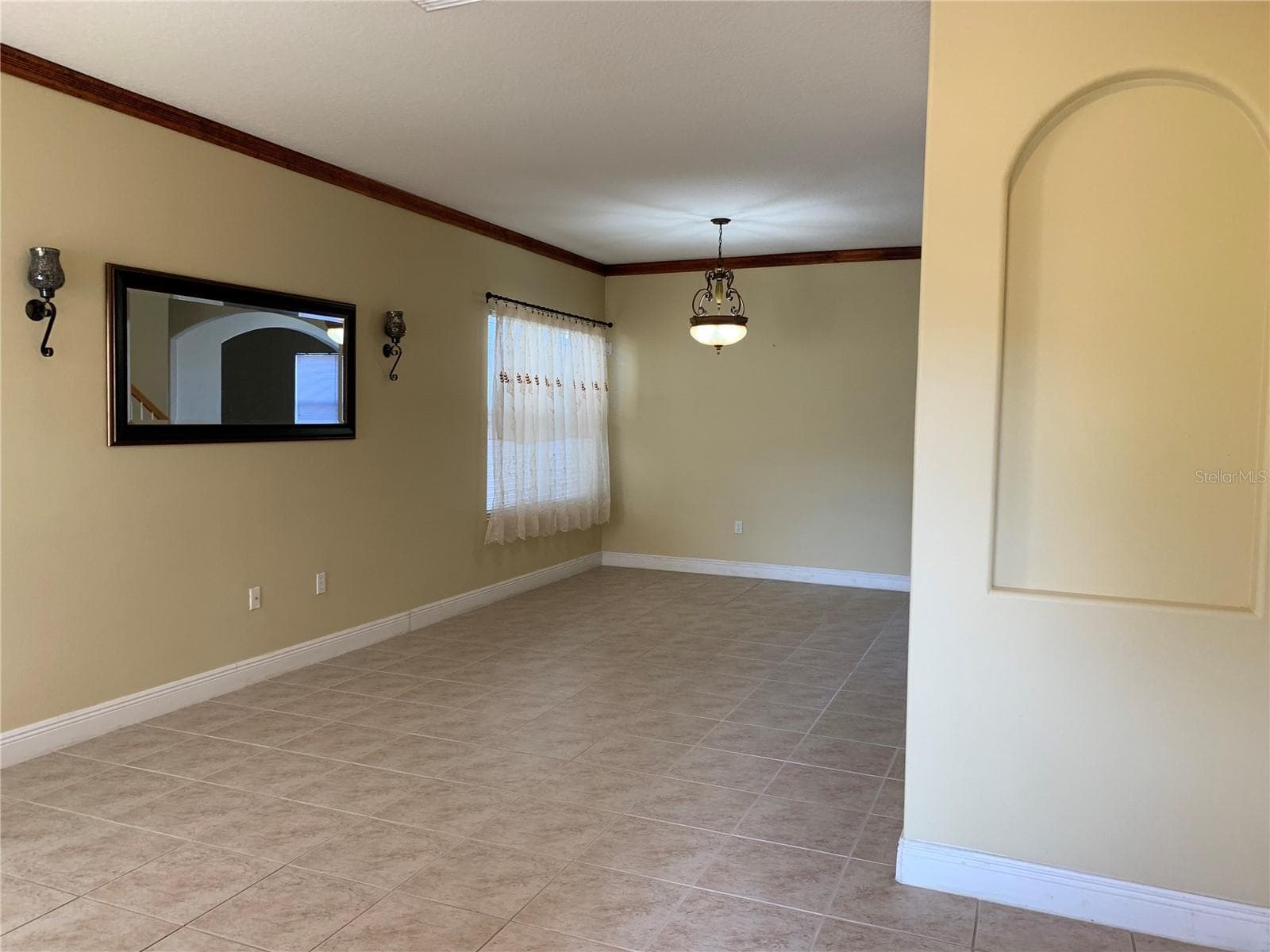 Single Family Residence at 8810 CAMERON CREST DR, TAMPA, photo 13 of 31
