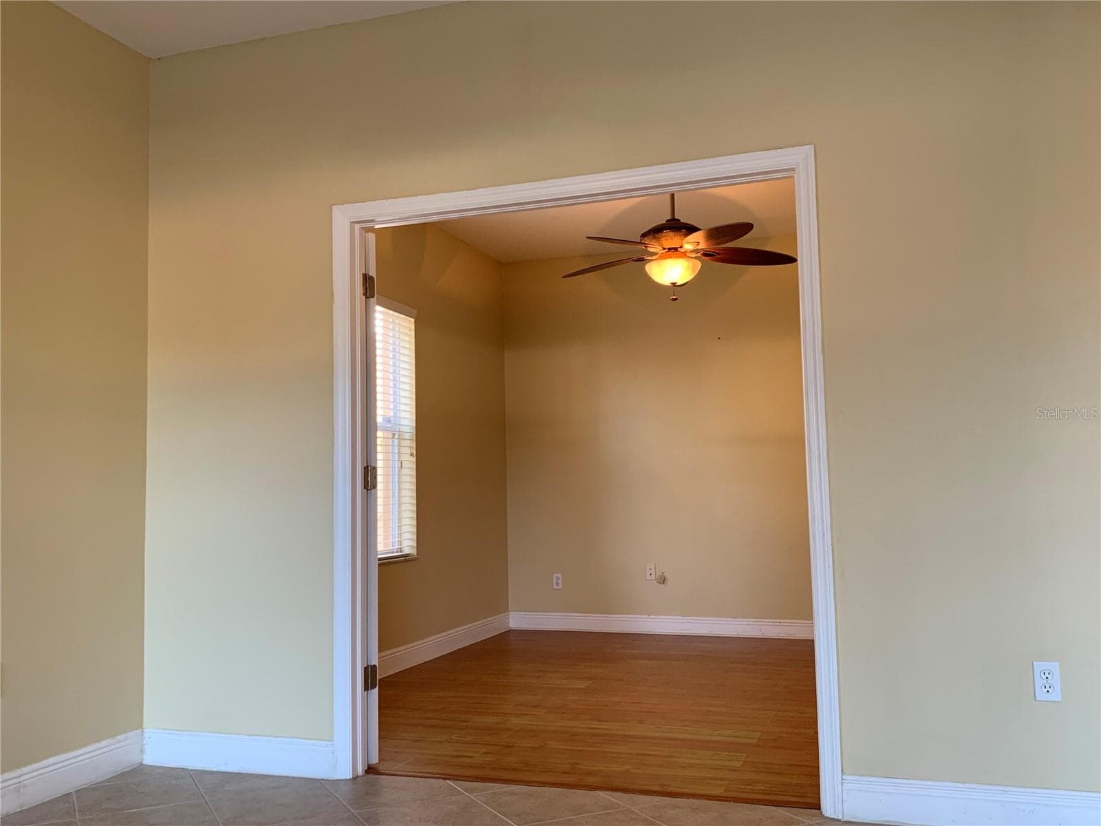 Single Family Residence at 8810 CAMERON CREST DR, TAMPA, photo 19 of 31