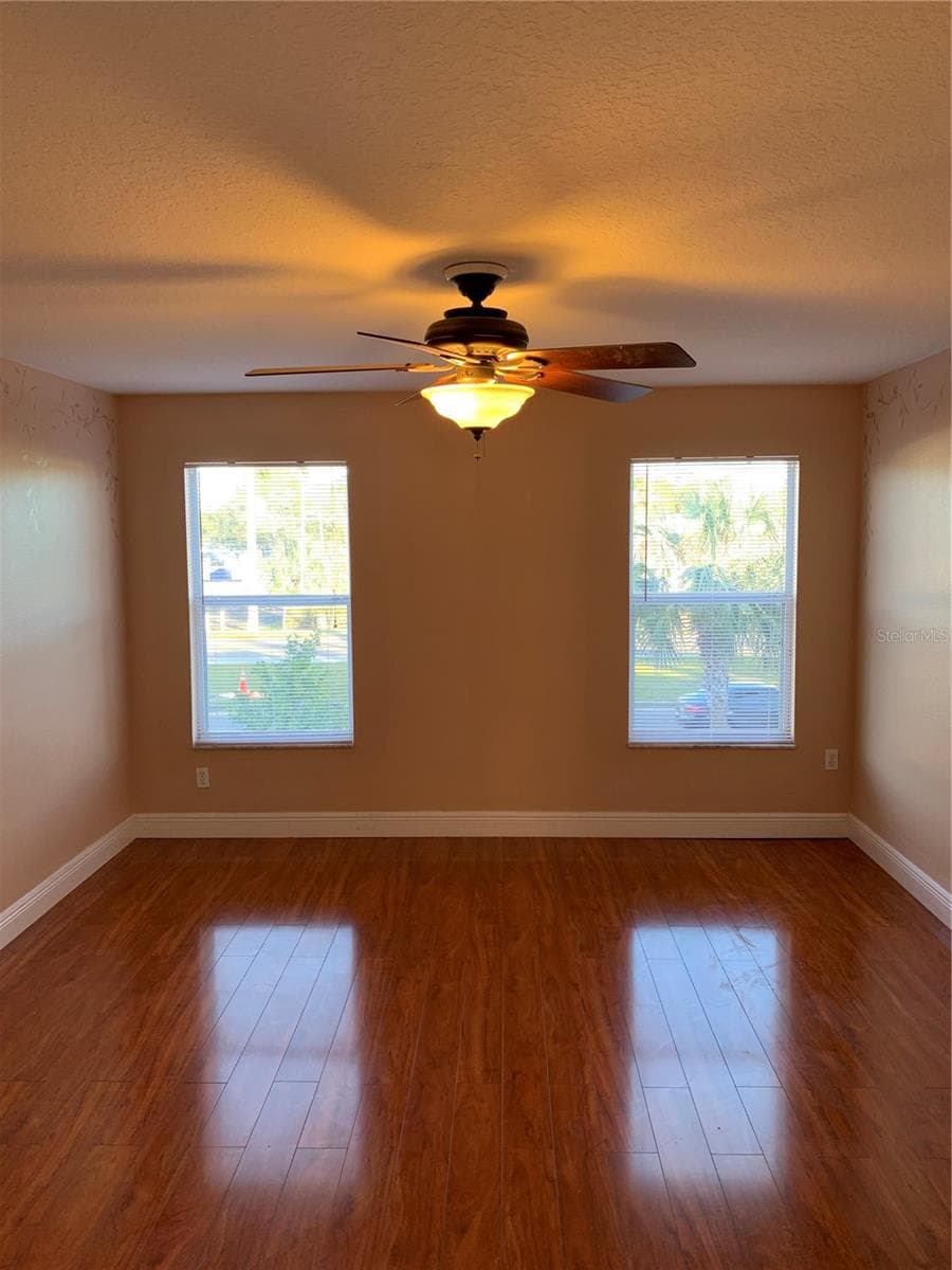 Single Family Residence at 8810 CAMERON CREST DR, TAMPA, photo 20 of 31