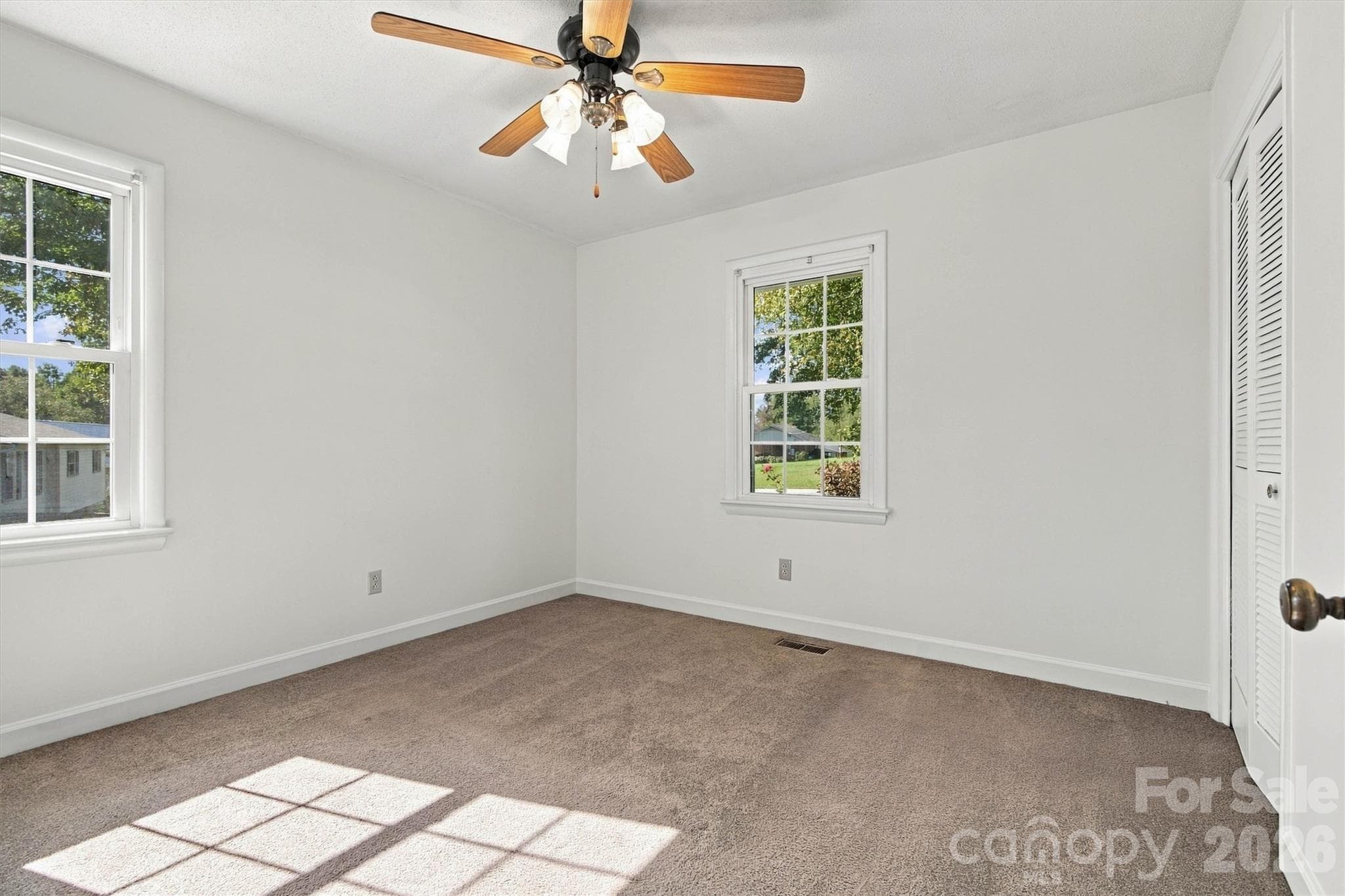 Single Family Residence at 139 Greenlea Circle, Taylorsville, photo 29 of 48