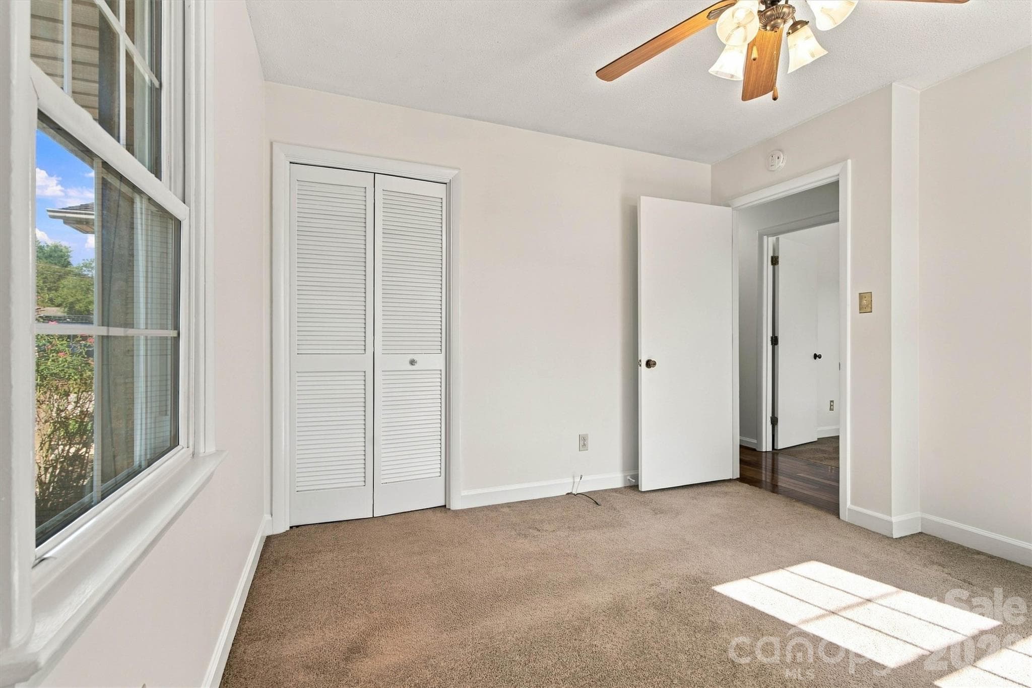 Single Family Residence at 139 Greenlea Circle, Taylorsville, photo 30 of 48