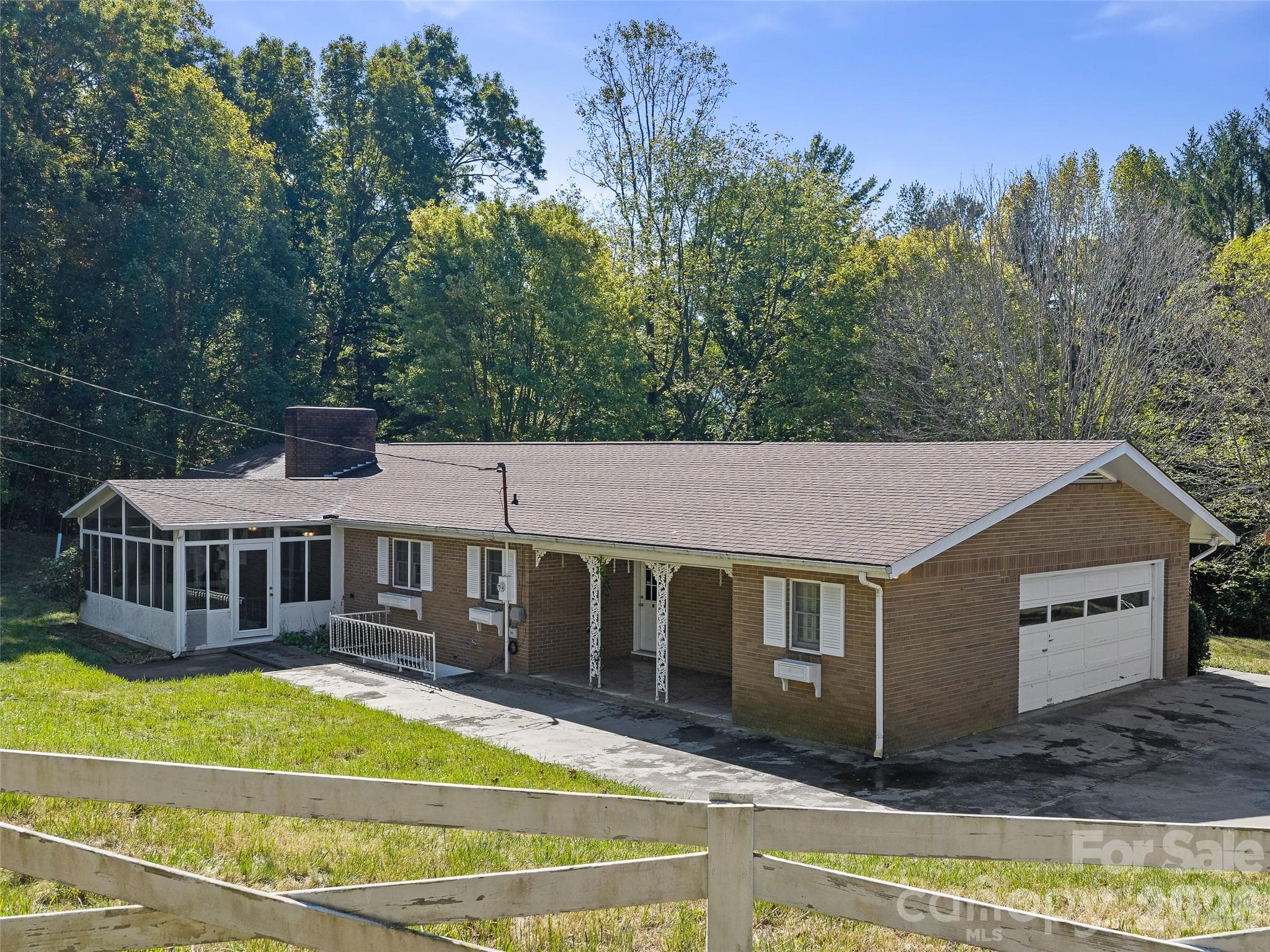 Back of the House - 198 Roland Hill Road, Burnsville