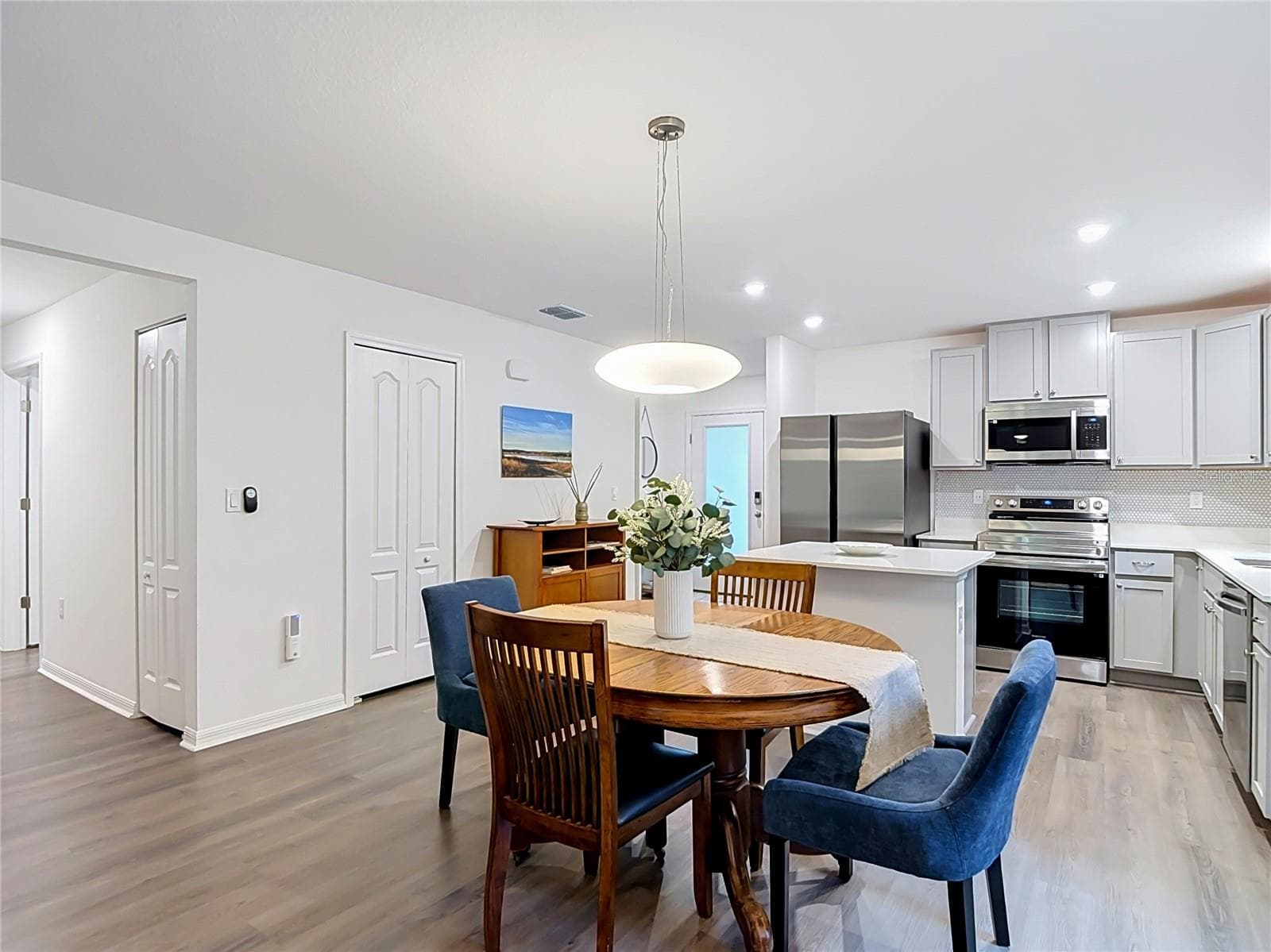 Single Family Residence at 11225 WOOD OWL AVE, WEEKI WACHEE, photo 4 of 27