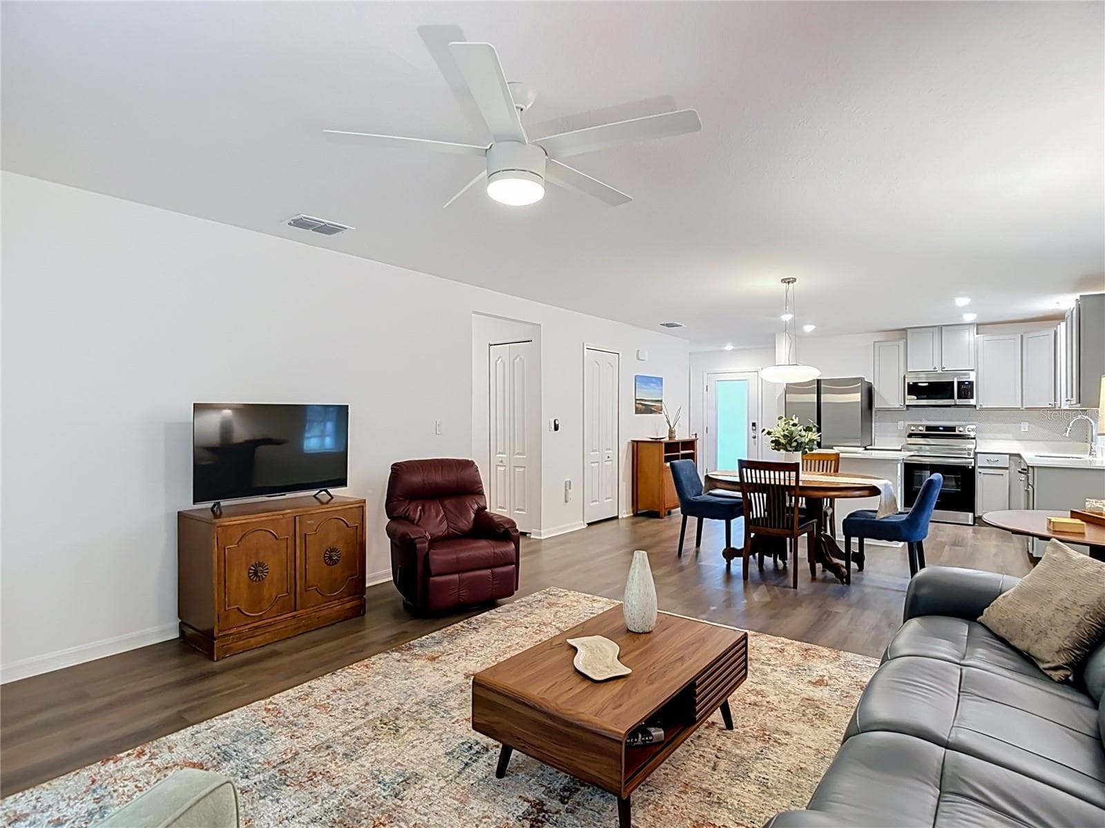 Single Family Residence at 11225 WOOD OWL AVE, WEEKI WACHEE, photo 8 of 27