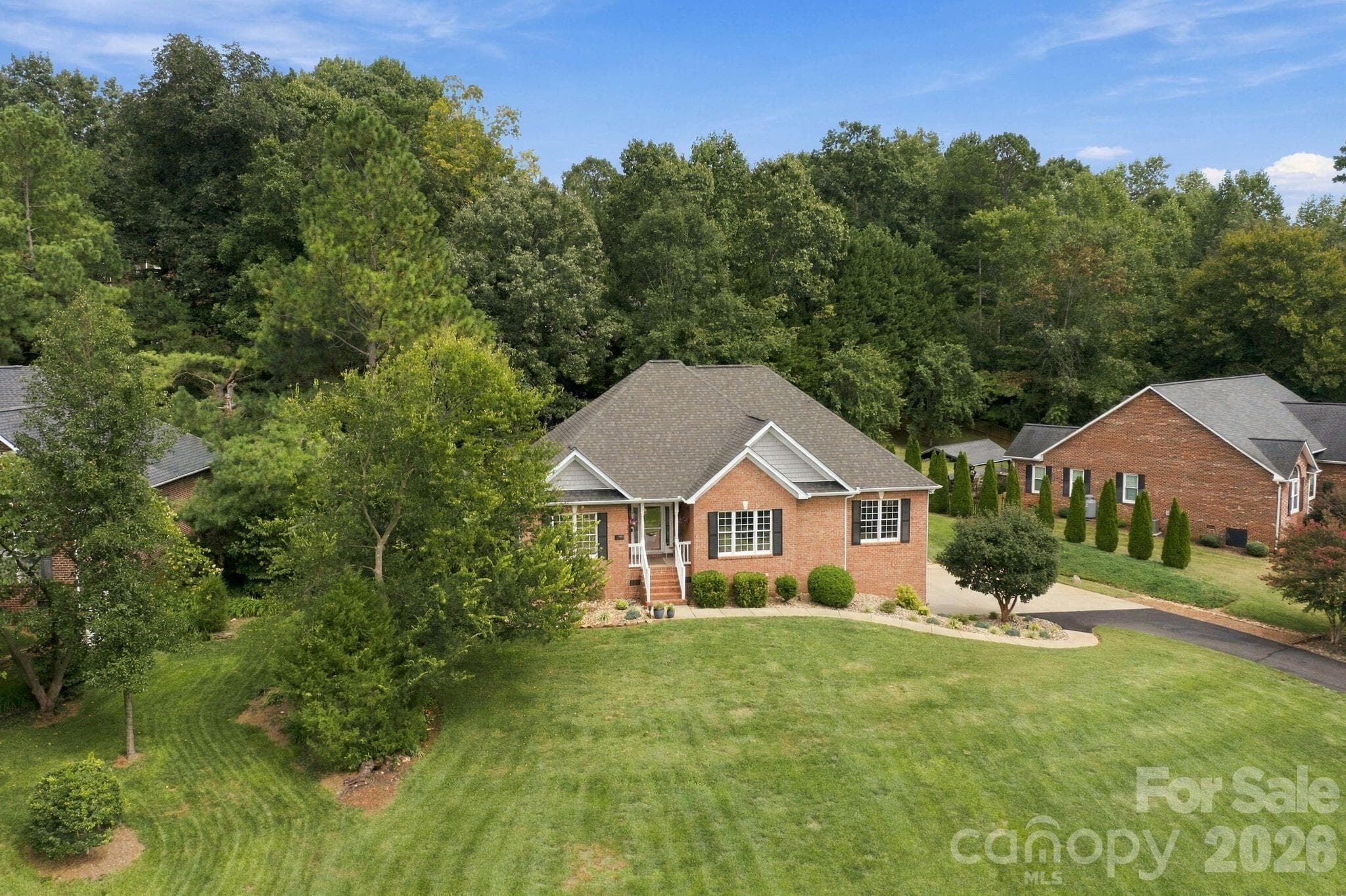 Single Family Residence at 1463 Brookstone Drive, Hickory, photo 38 of 48