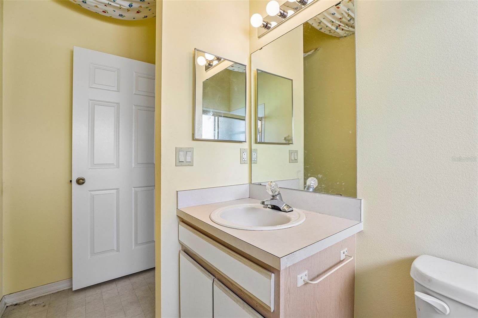 Single Family Residence at 4443 RIVER RIDGE DR, LEESBURG, photo 15 of 22