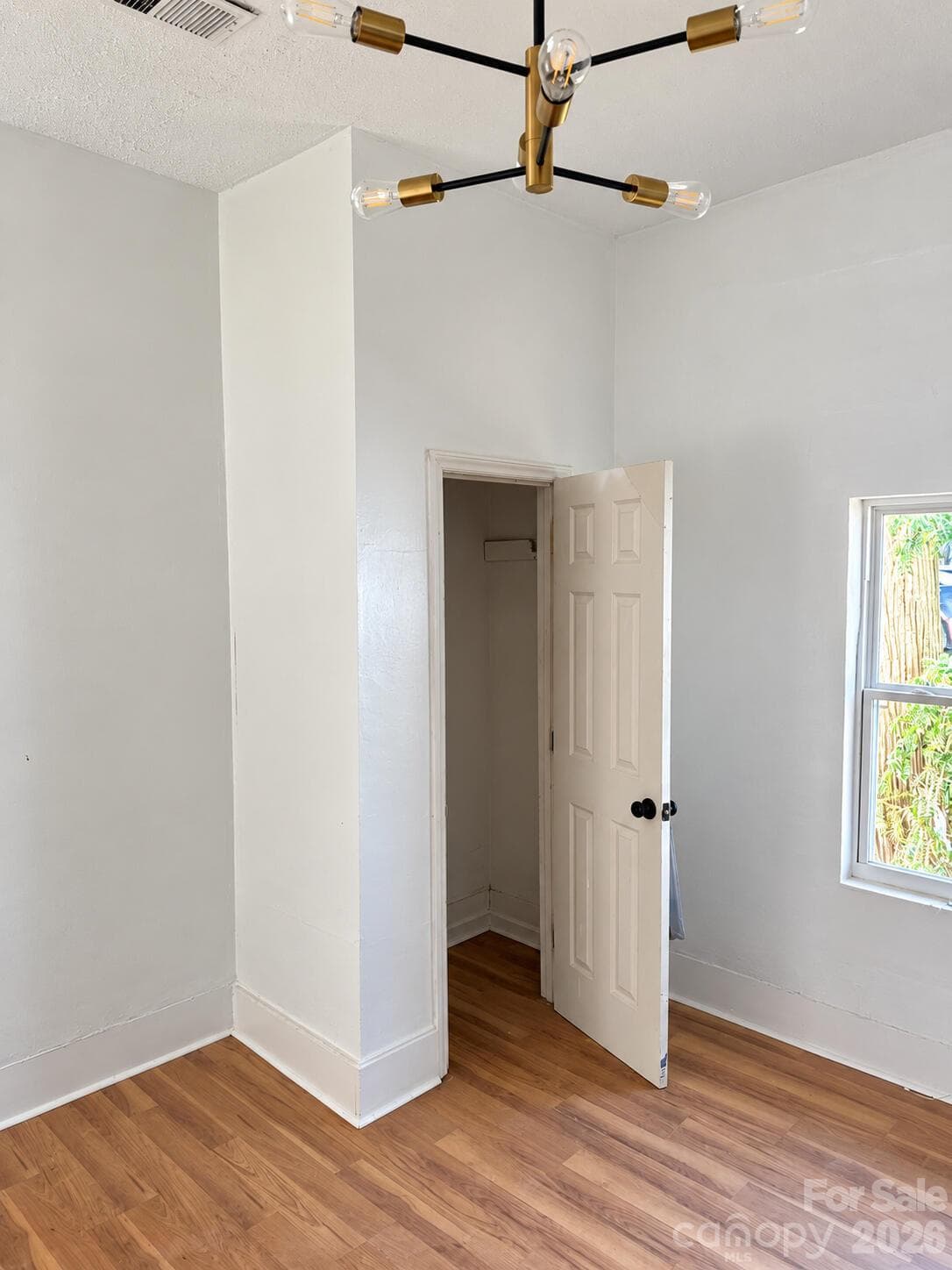 Single Family Residence at 930 4th Street, Statesville, photo 8 of 9