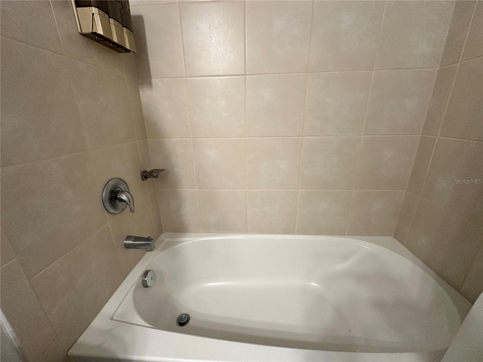 Guest Bathroom - 26942 WHITE PLAINS WAY, LEESBURG