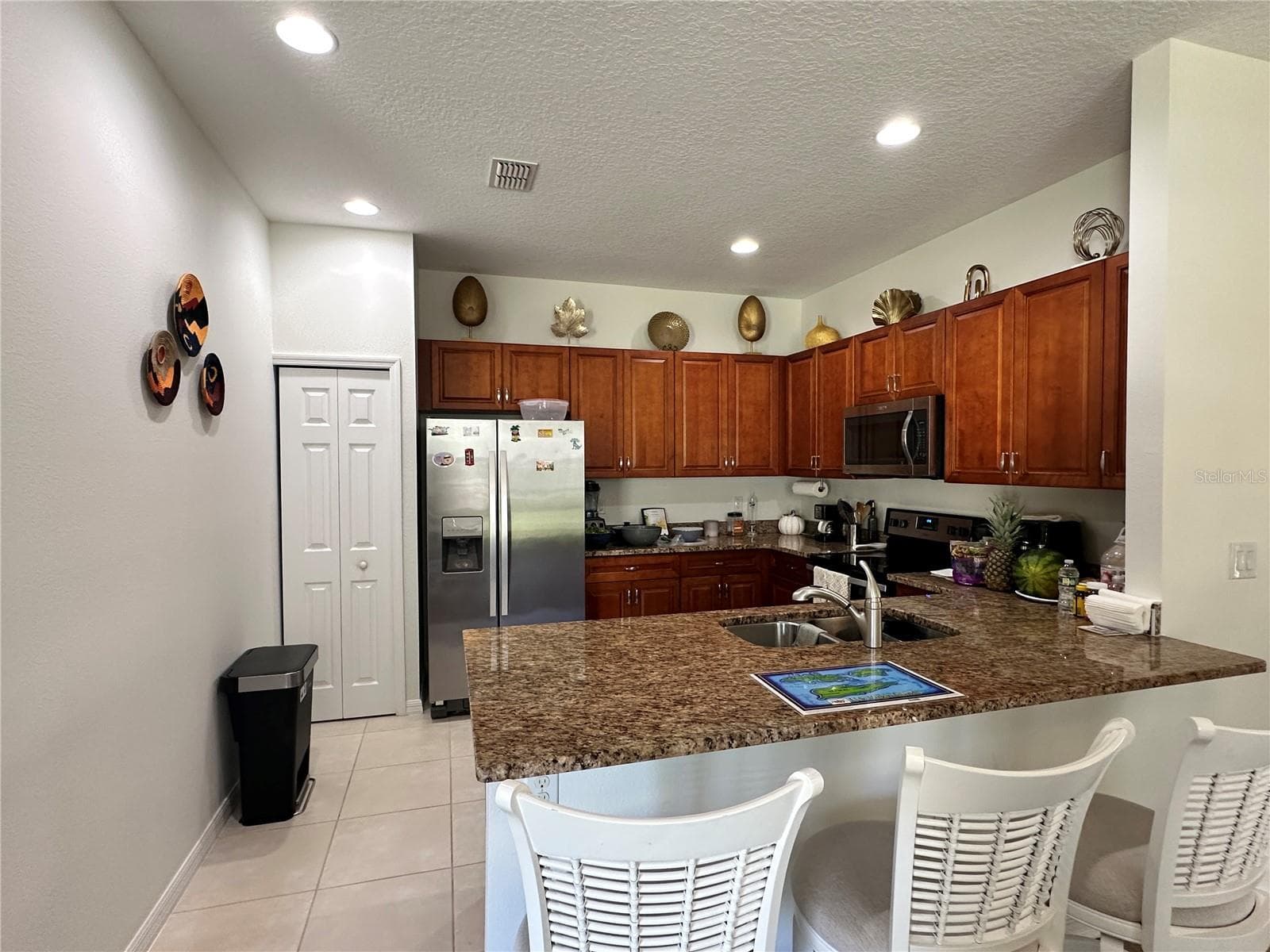 Kitchen - 26942 WHITE PLAINS WAY, LEESBURG