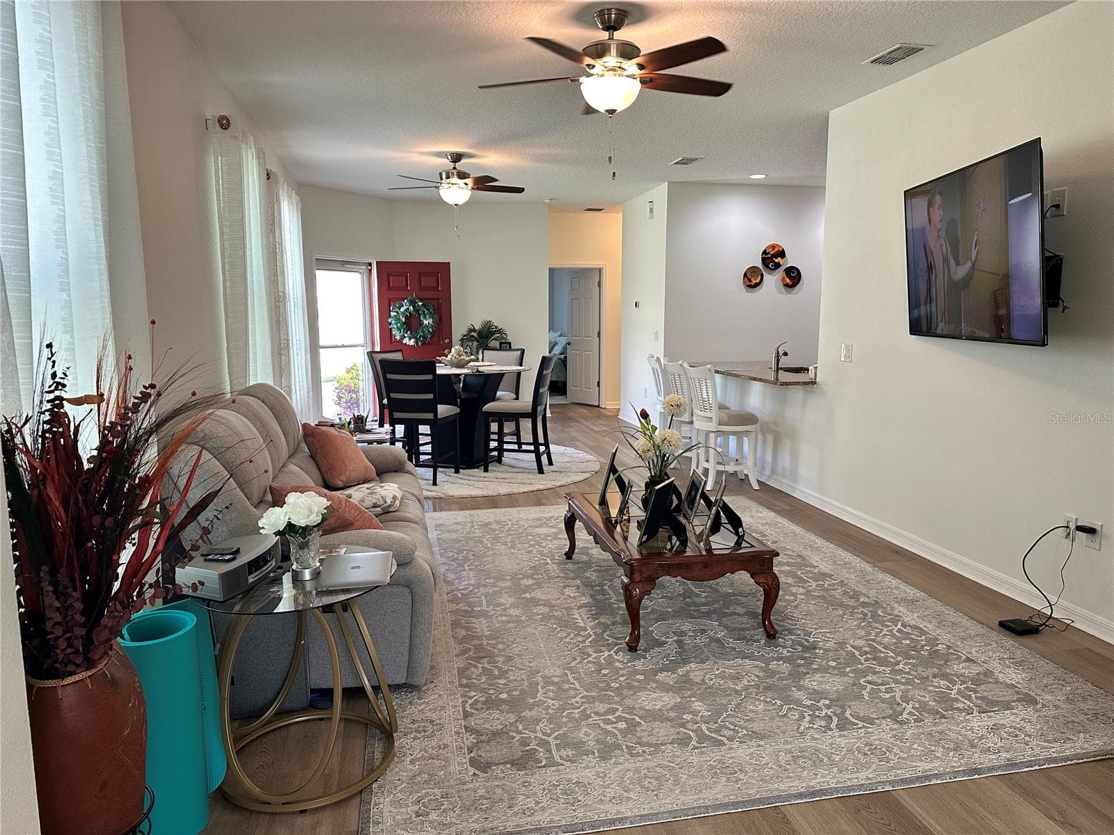 Living Area - 26942 WHITE PLAINS WAY, LEESBURG