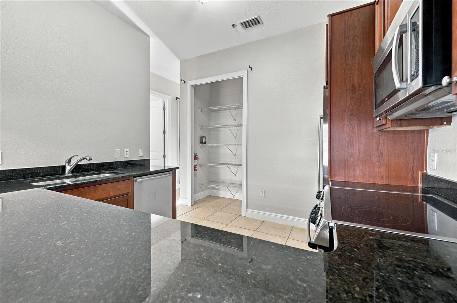 Condominium at 230 SW 2ND AVE #404, GAINESVILLE, photo 15 of 32