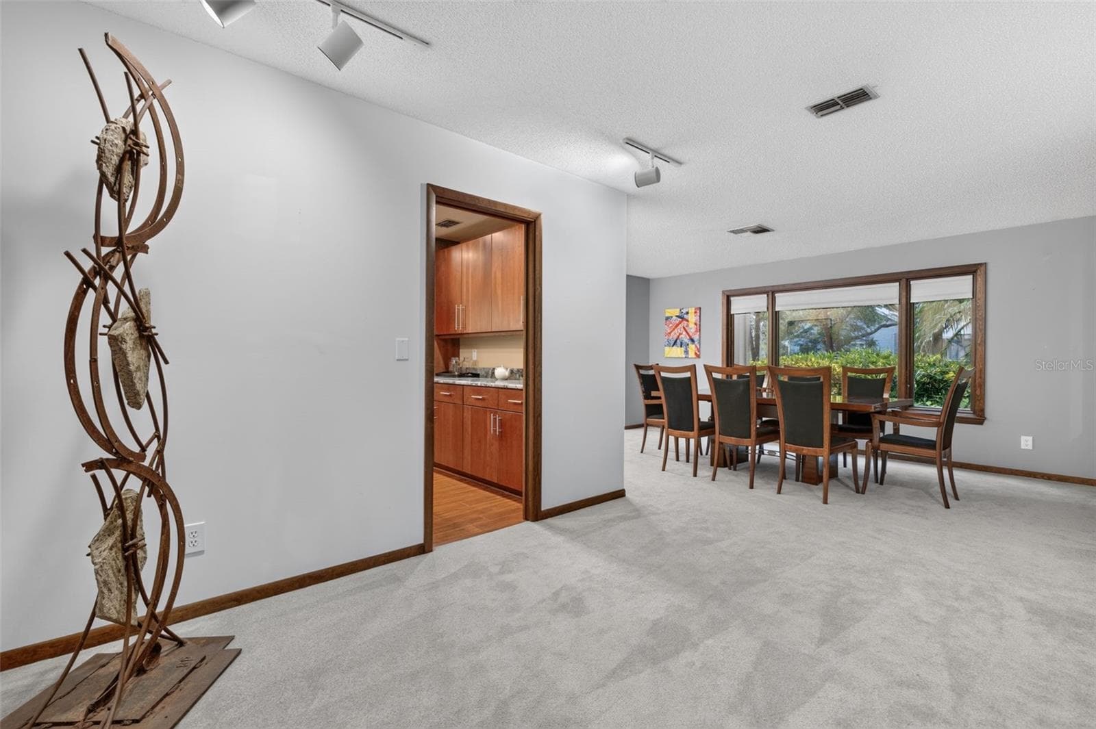 Kitchen entry to dining room - 3300 MEADOW VIEW LN, PALM HARBOR