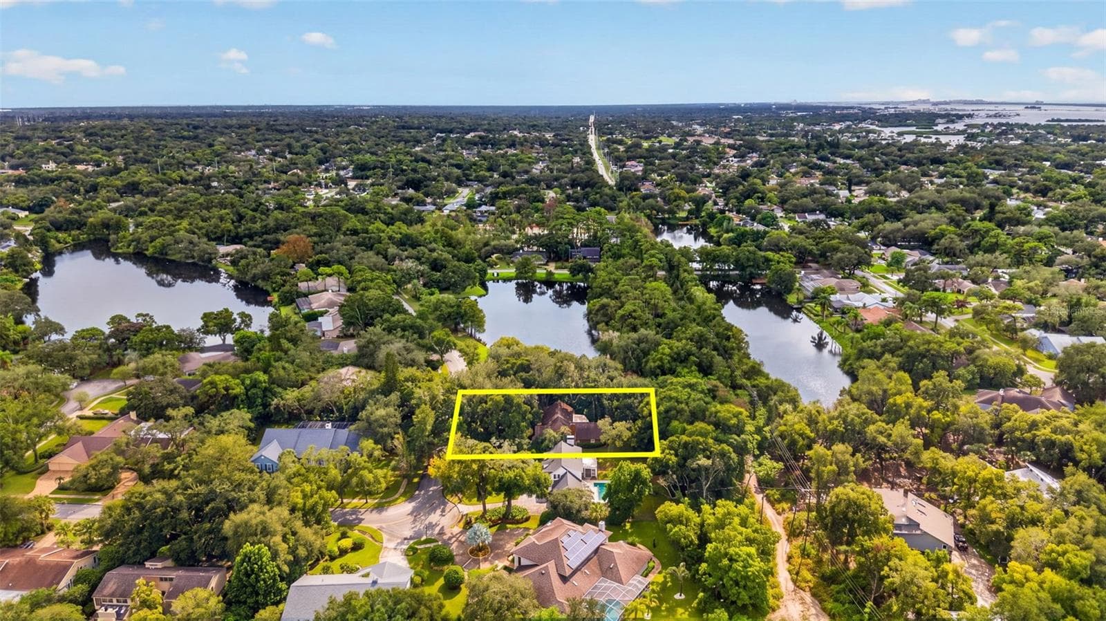 Single Family Residence at 3300 MEADOW VIEW LN, PALM HARBOR, photo 39 of 40