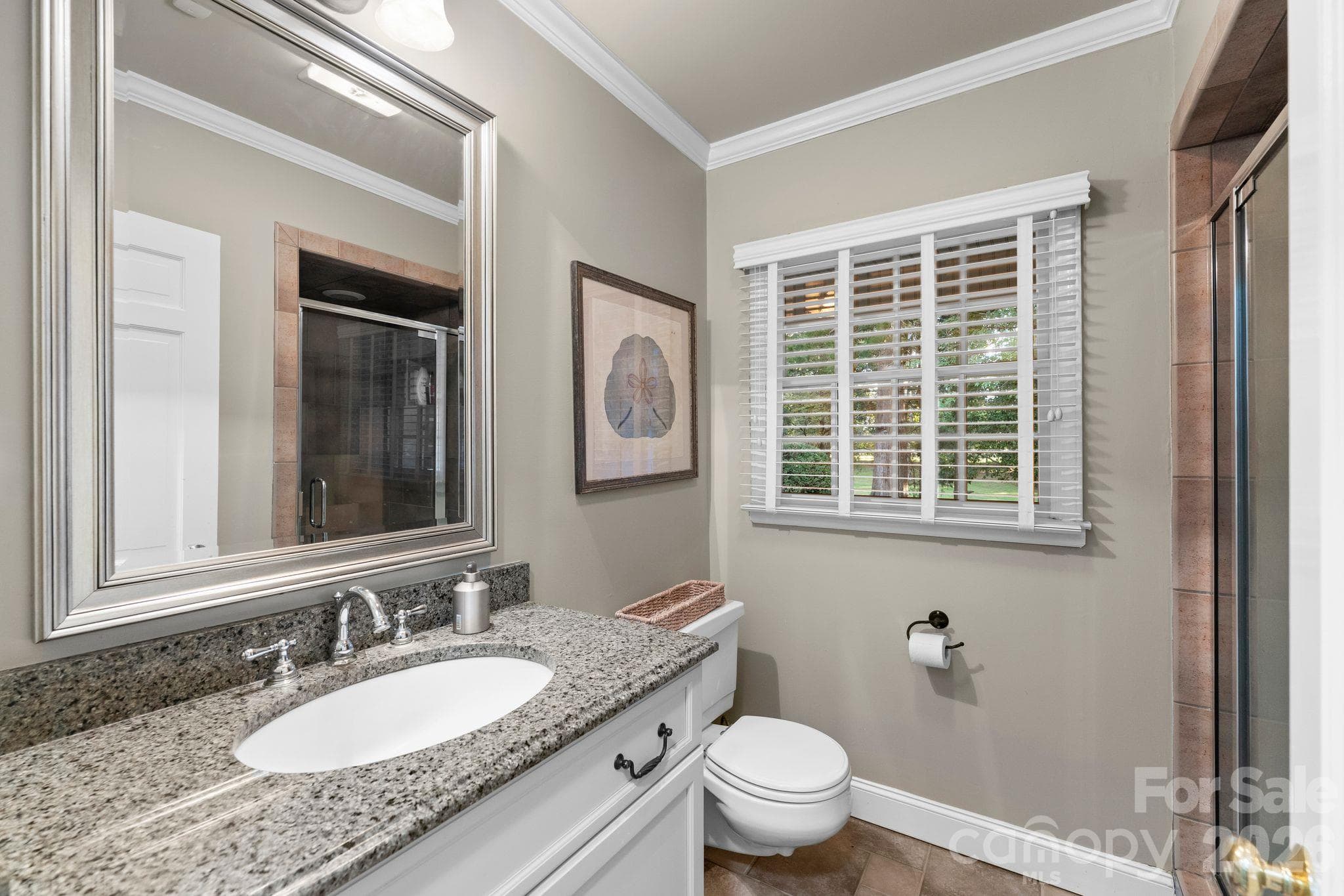 Full bathroom on the main level - 2006 Grey Road, Davidson