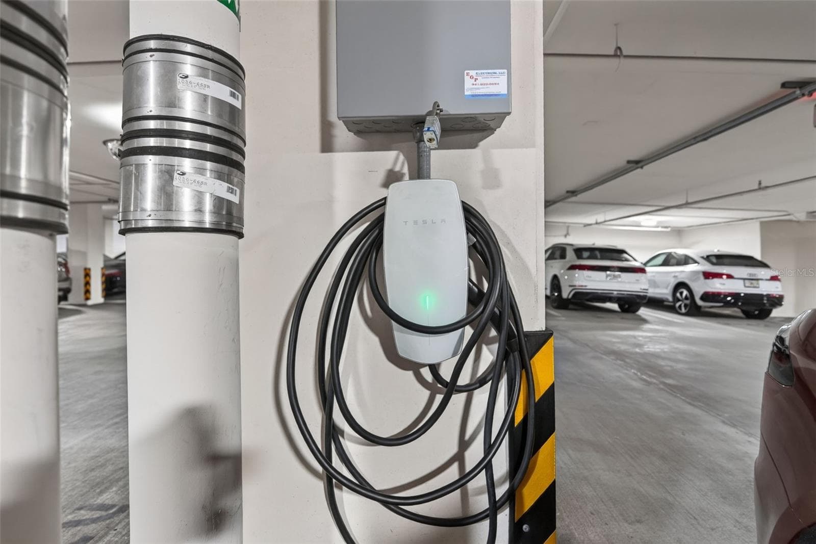 EV Charger Built-In - 540 N TAMIAMI TRL #1604, SARASOTA