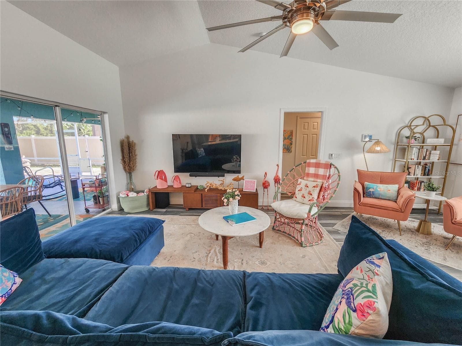 From kitchen to great room - 118 FERNDALE LN, PALM COAST