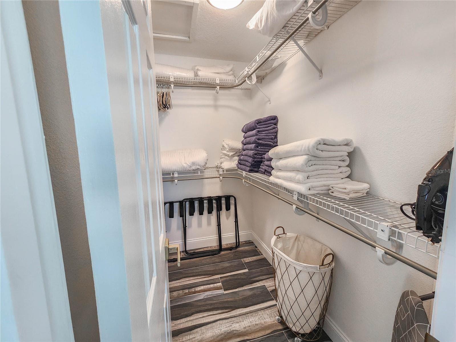 Primary walk in closet - 118 FERNDALE LN, PALM COAST