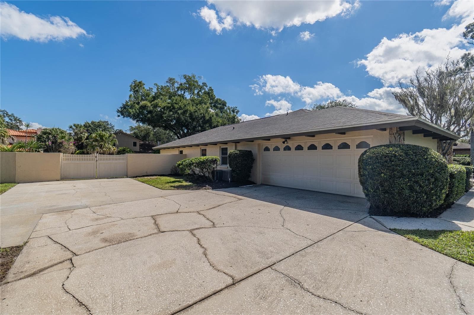 Single Family Residence at 4502 SUGARTREE DR W, LAKELAND, photo 43 of 48