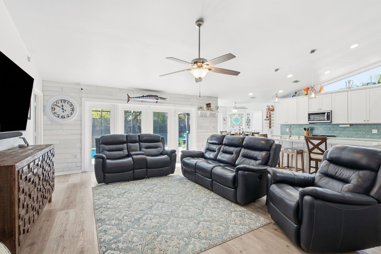 Single Family Residence at 726 CRYSTAL DR, PALM HARBOR, photo 9 of 44