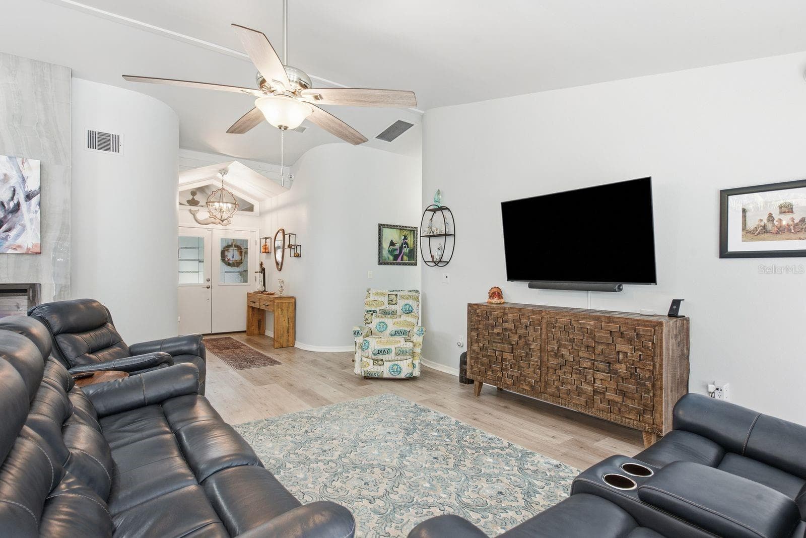 Single Family Residence at 726 CRYSTAL DR, PALM HARBOR, photo 11 of 44