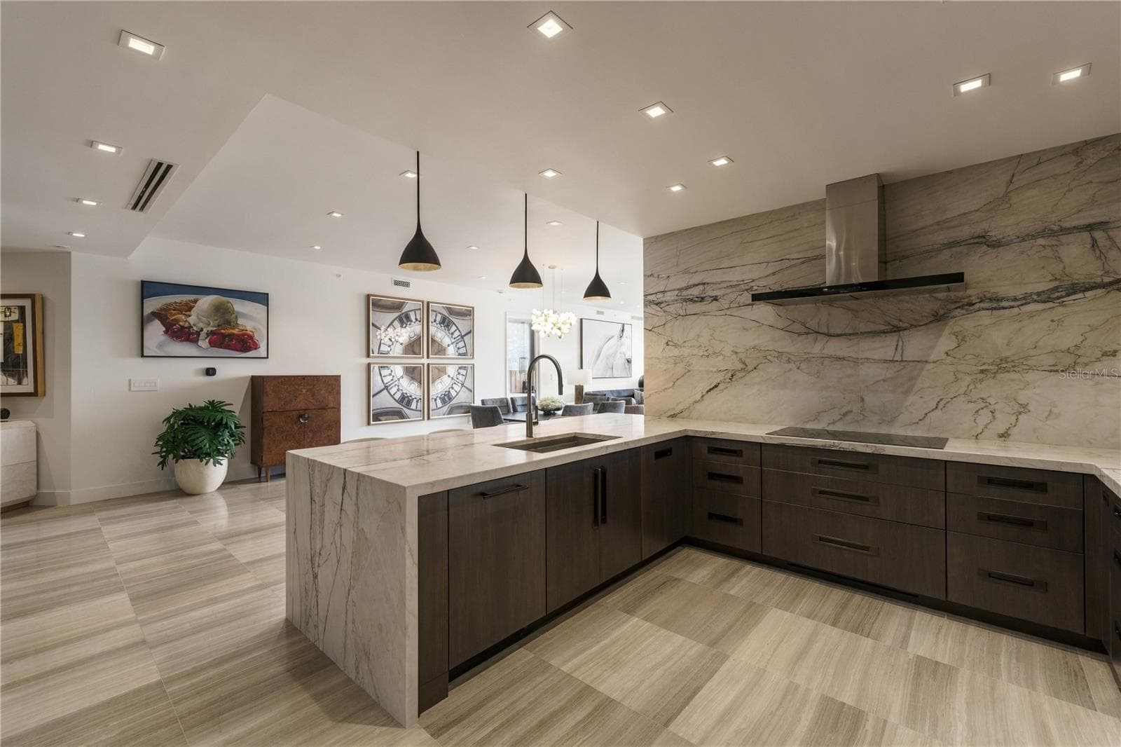 Condominium at 3101 BAYSHORE BLVD #1503, TAMPA, photo 13 of 100