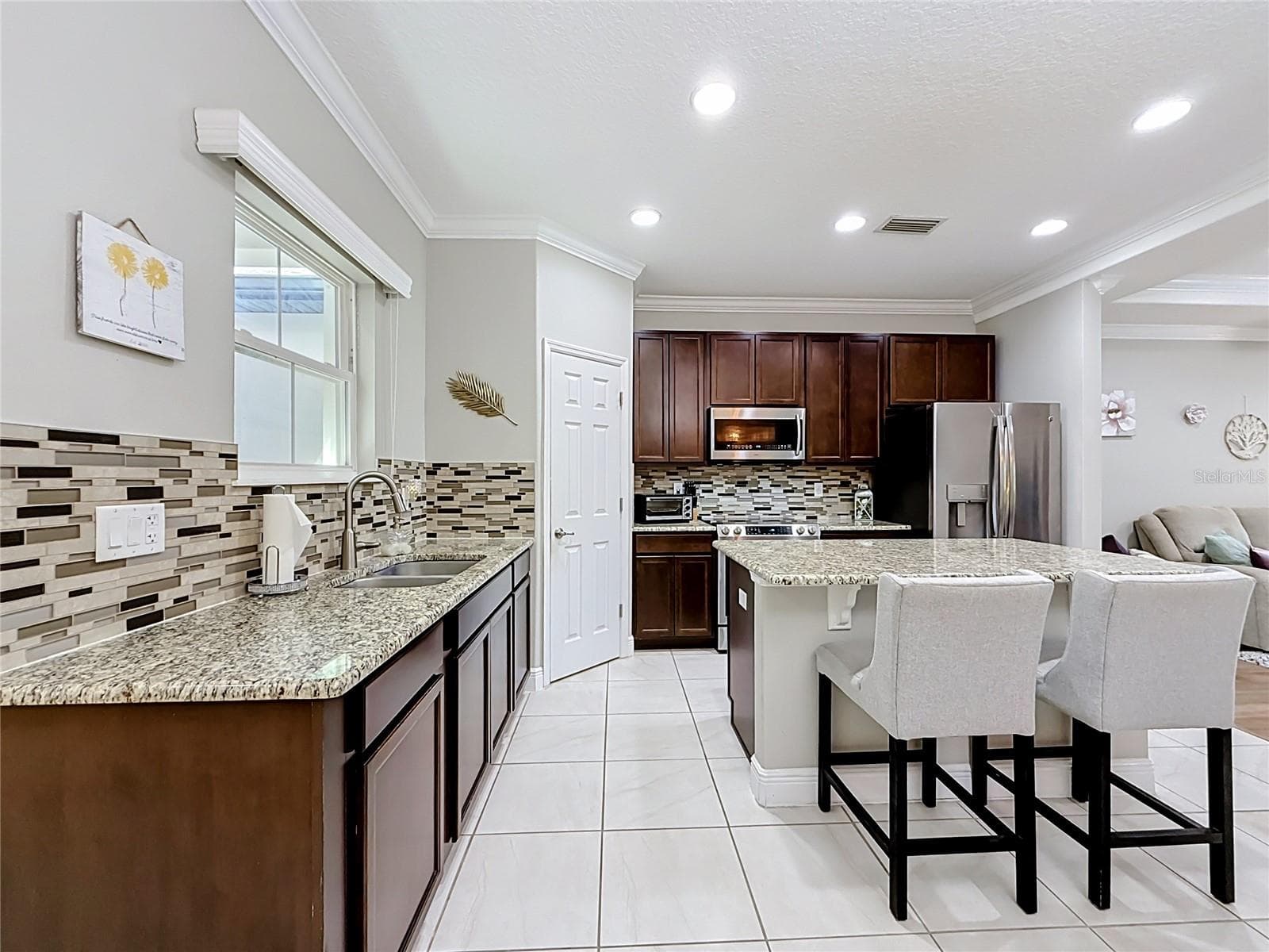 Townhouse at 8460 MAGNIFICENT LN, GROVELAND, photo 7 of 47